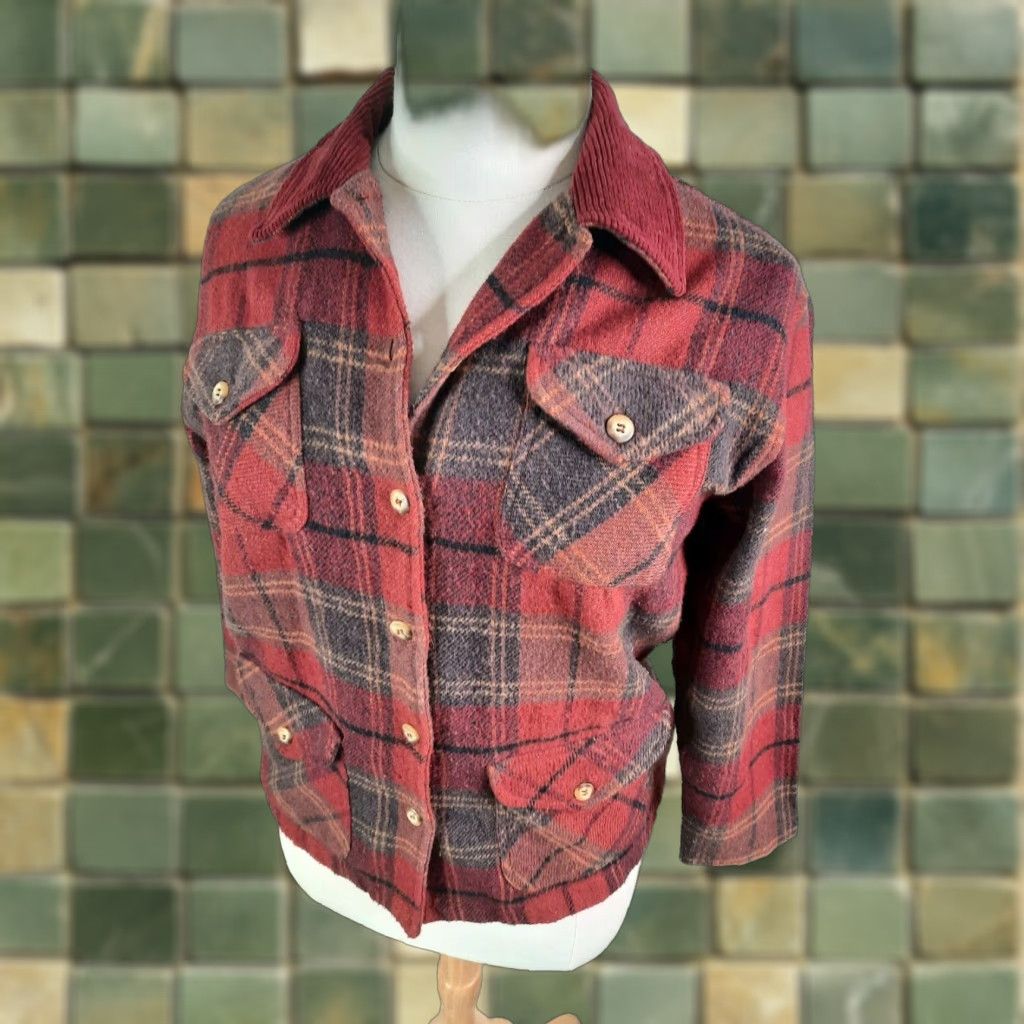 Vintage VINTAGE Capacity Jacket Shirt Coat Plaid Wool Corduroy Red PL Large Petite Womens Size L / US 10 / IT 46 - 1 Thumbnail