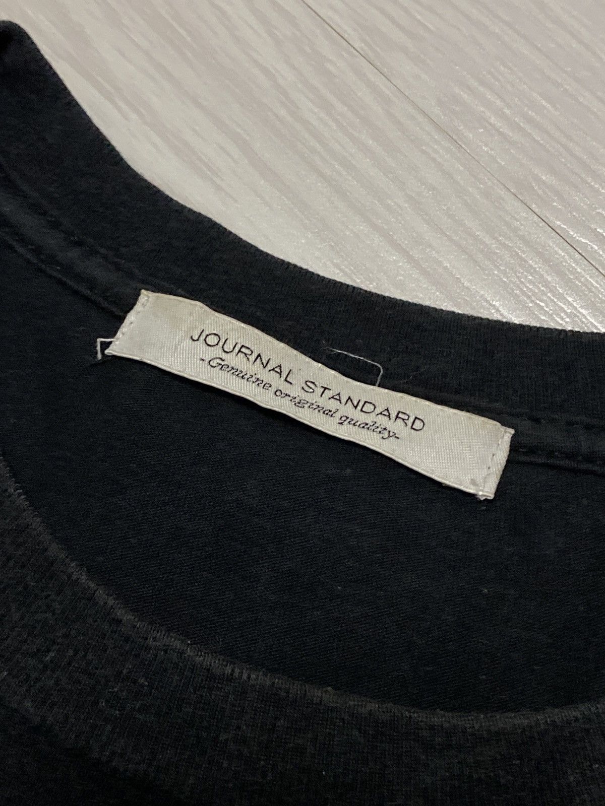 Japanese Brand JOURNAL STANDARD JAPAN BLACK NEAR ALMOST YELLOW WORDING TEES Size US M / EU 48-50 / 2 - 3 Thumbnail