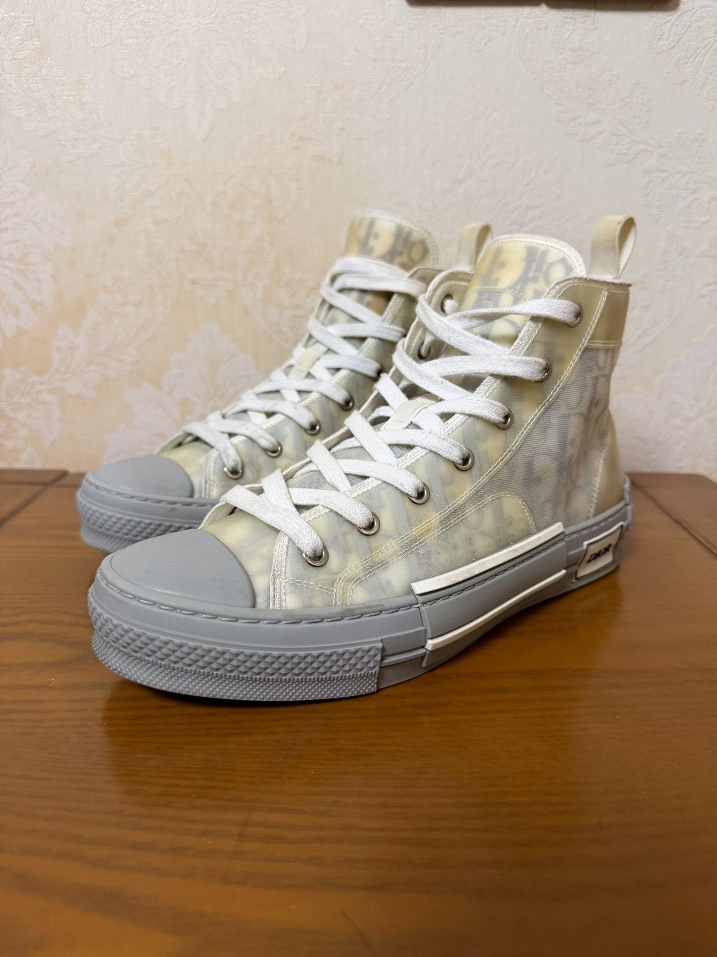 Dior Dior Canvas Lowtop Sneakers us_9-5 Women Size US 9.5 / IT 39.5 - 1 Thumbnail