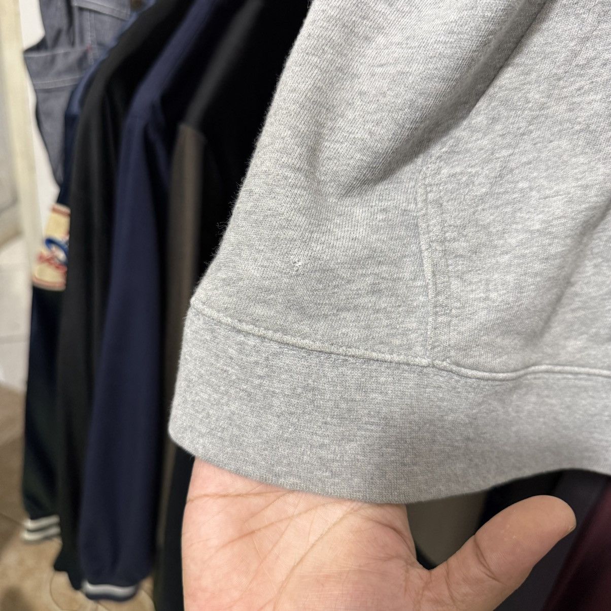 Vintage Vintage undefeated big logo hoodie Size US S / EU 44-46 / 1 - 5 Thumbnail