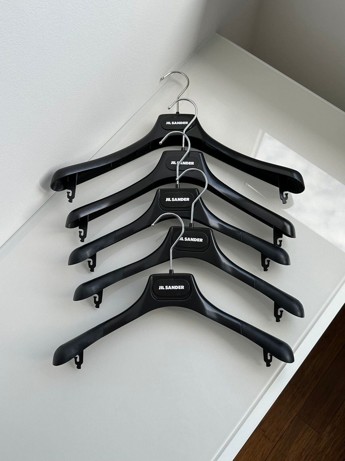 Jil Sander Jil sander premium made in italy metal hook black hangers ...
