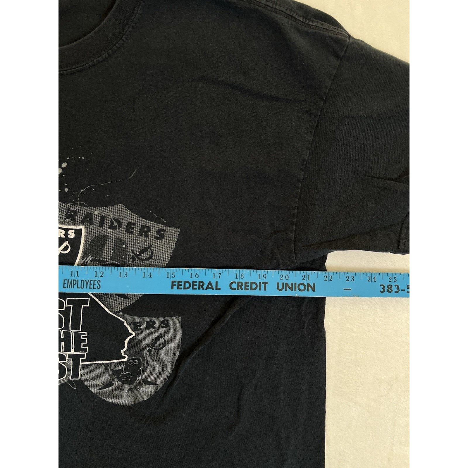 Gildan Vintage Oakland Raiders T-Shirt Size XL Y2K “Best In The Wes Size US XL / EU 56 / 4 - 5 Thumbnail