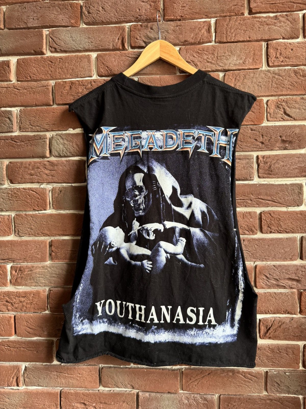Band Tees Megadeth Youthanasia Rare Vintage Heavy Metal Band Tee L Size US L / EU 52-54 / 3 - 2 Thumbnail