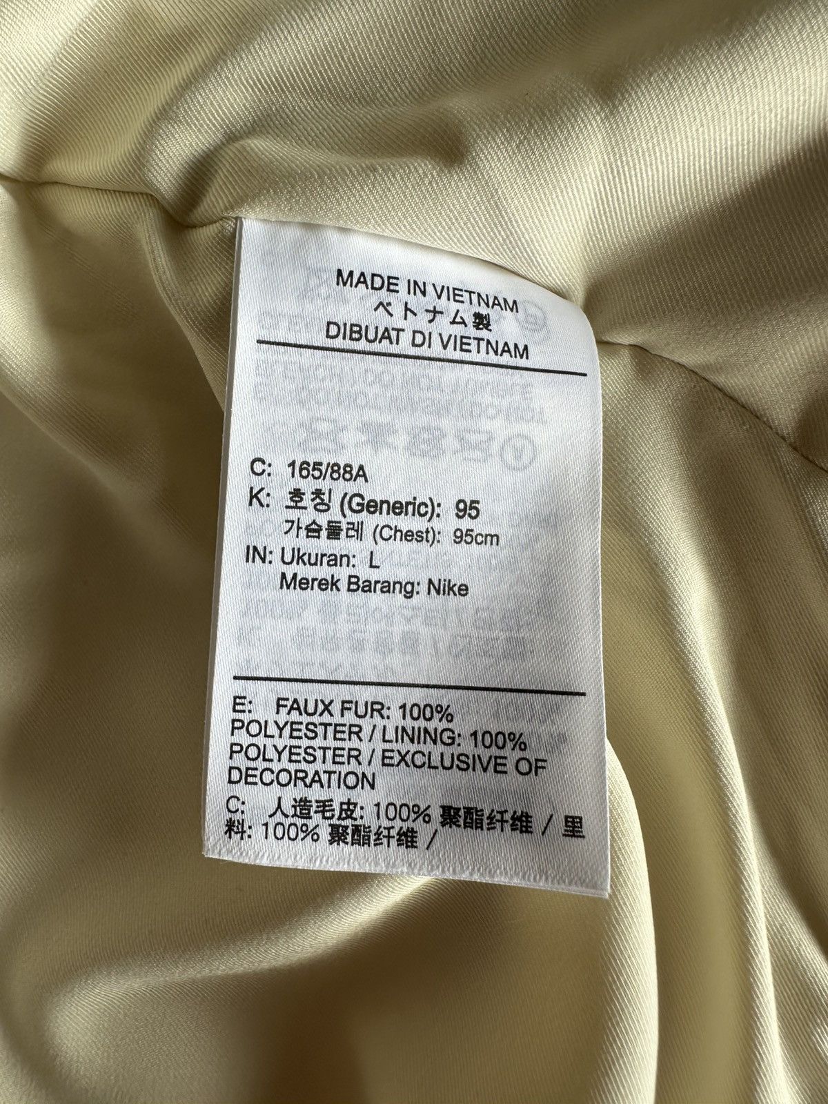 Nike Nike Womens Big Swoosh Faux Fur Jacket Large CU6558-238 Size L / US 10 / IT 46 - 5 Thumbnail