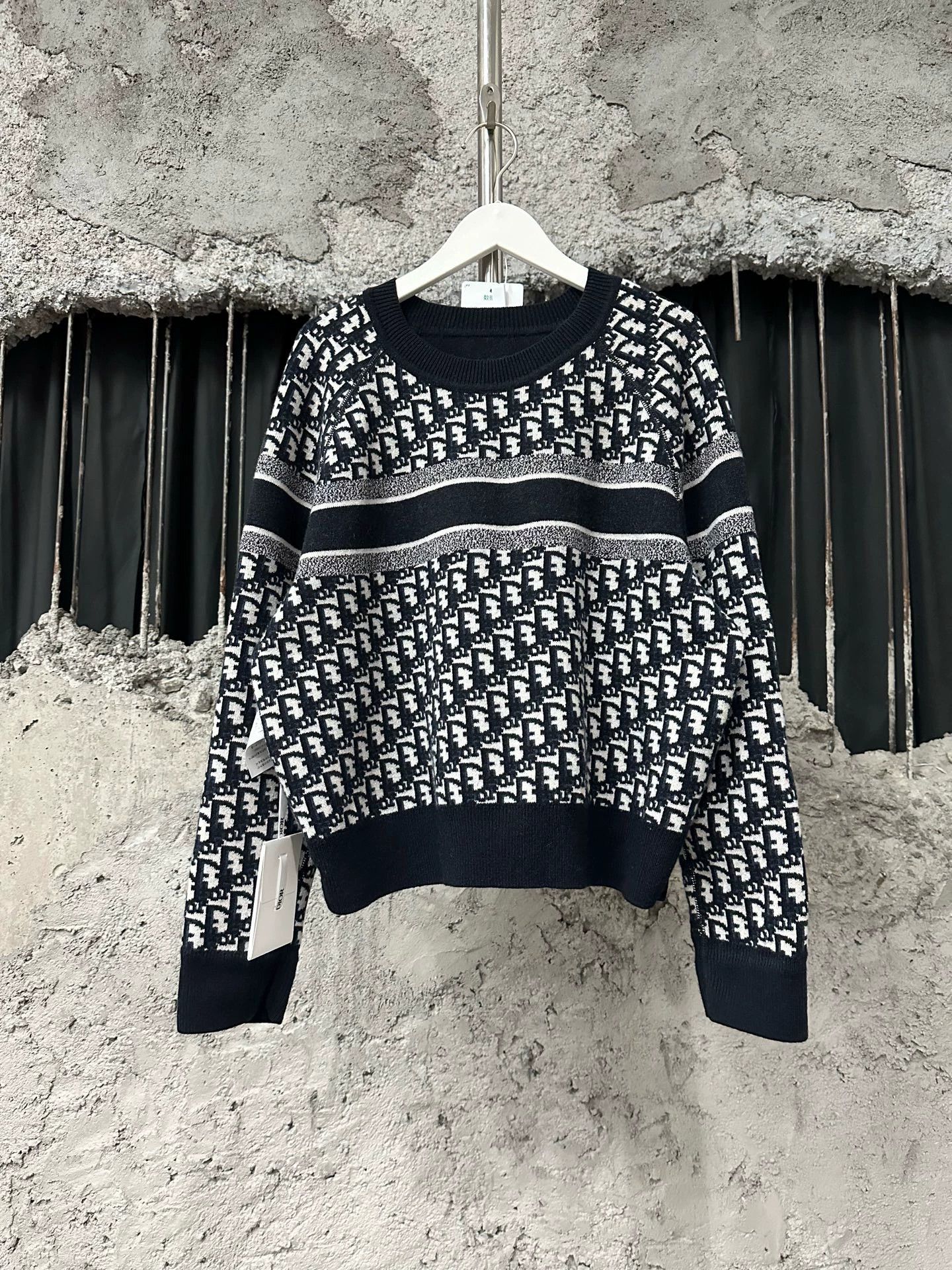 Dior Dior Oblique double-faced sweater FR 38 Size S / US 4 / IT 40 - 3 Thumbnail
