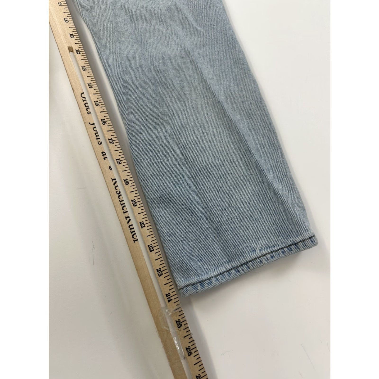 Pacsun VINTAGE PacSun Mom Jeans Blue Light Wash 24 Women Jeans Solid Acid Wash Button Zipper Size 42" / US 20 - 8 Thumbnail