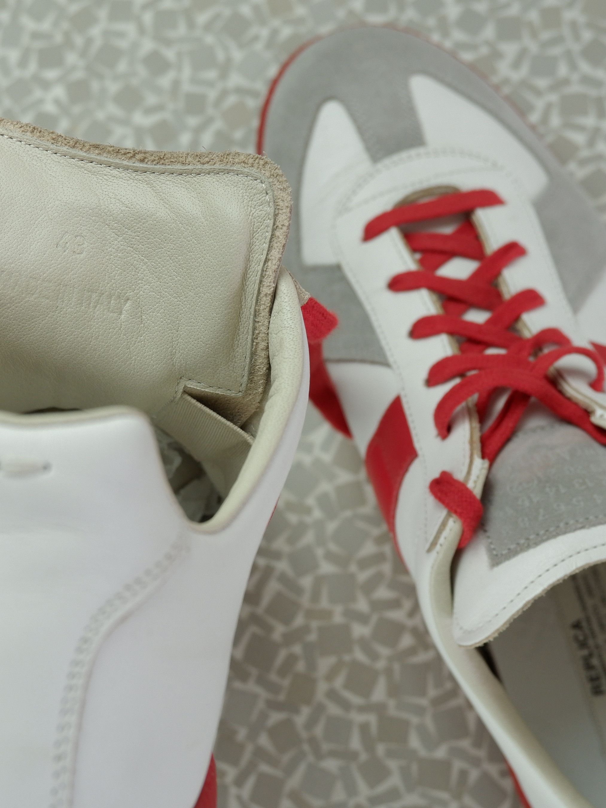Maison Margiela Best price! Maison Margiela white replica sneakers red sole Size US 10 / EU 43 - 7 Thumbnail
