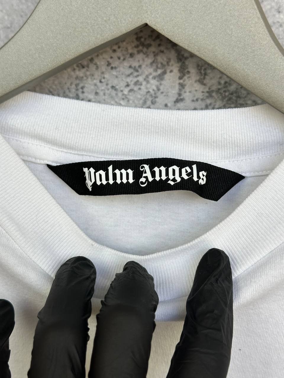 Palm Angels Palm Angels Shark Logo Tee White Big Back Logo T-Shirt Size US S / EU 44-46 / 1 - 11 Thumbnail