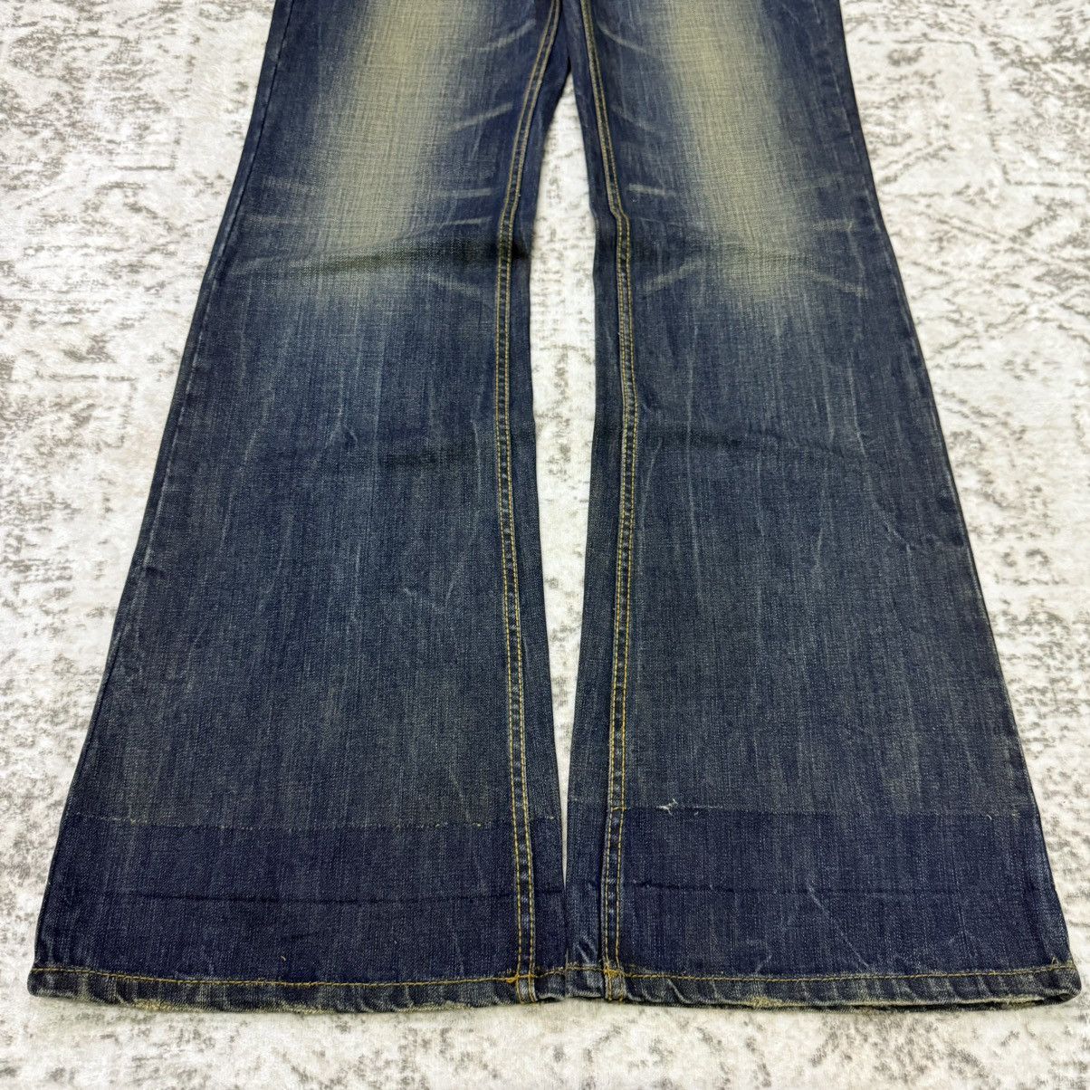 Japanese Brand Y2k Red Pepper Japan Embroidery Wings Wide Leg Flare Jeans Size US 30 / EU 46 - 8 Thumbnail