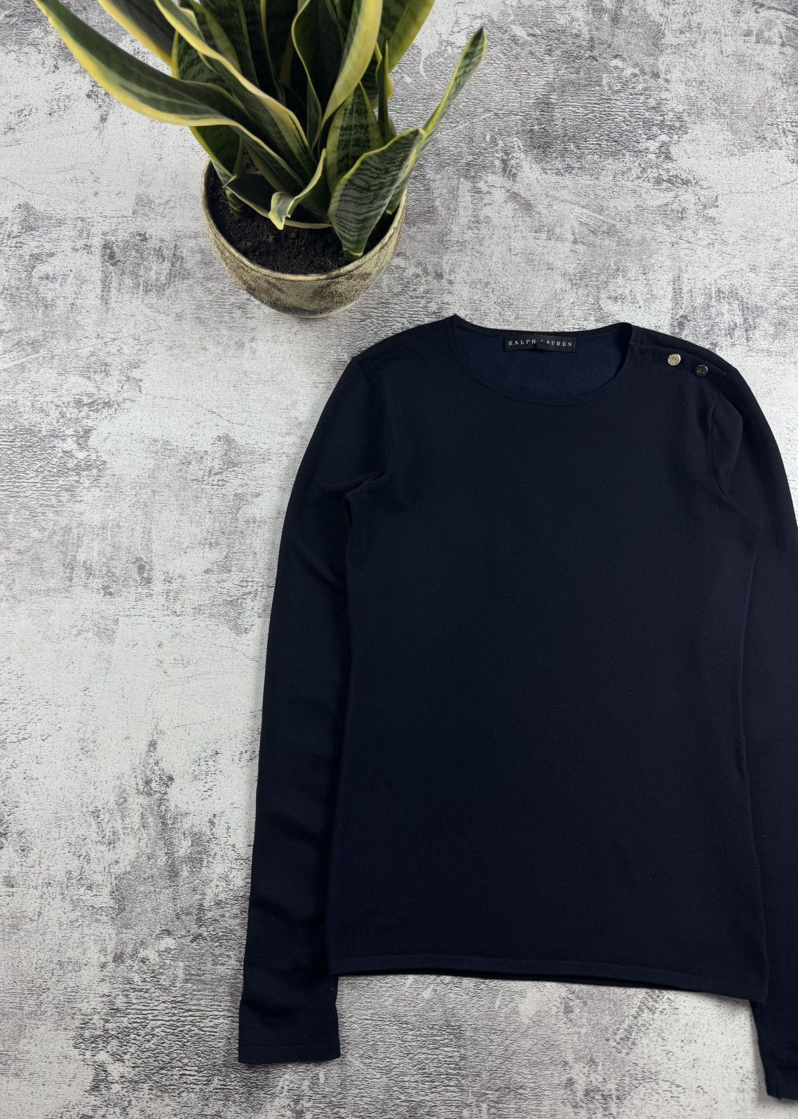 Ralph Lauren Black Label Ralph Lauren Black Label Wool Button 90S Sweater Sweatshirt Size XS / US 0-2 / IT 36-38 - 2 Thumbnail