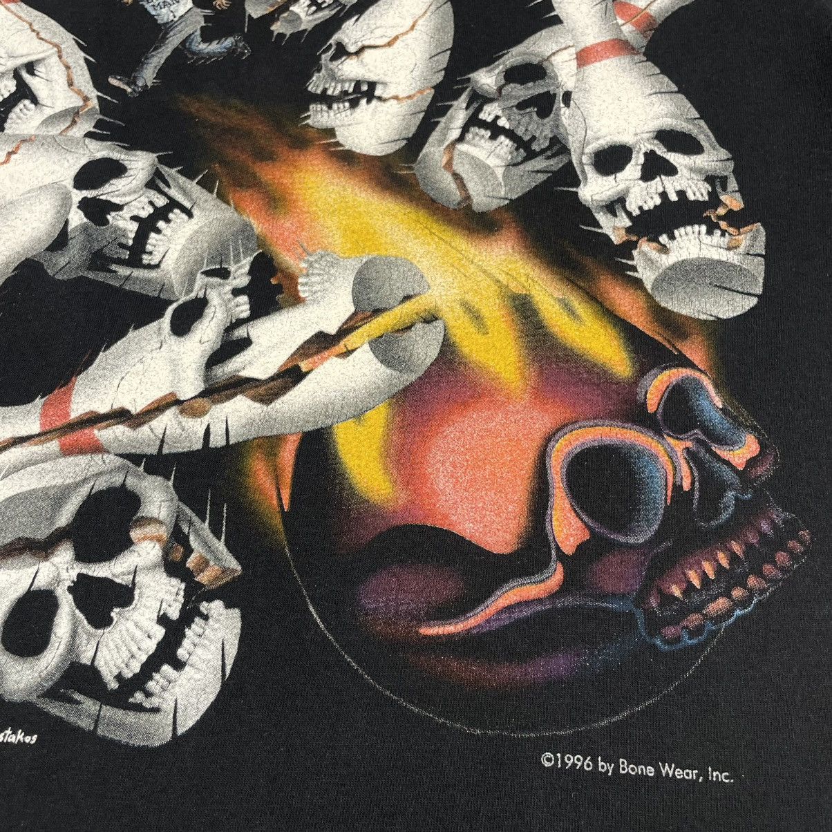 Japanese Brand Vintage 1996 Bone Man Skull Bones Logo Bowling Retro T-shirt Size US L / EU 52-54 / 3 - 7 Thumbnail