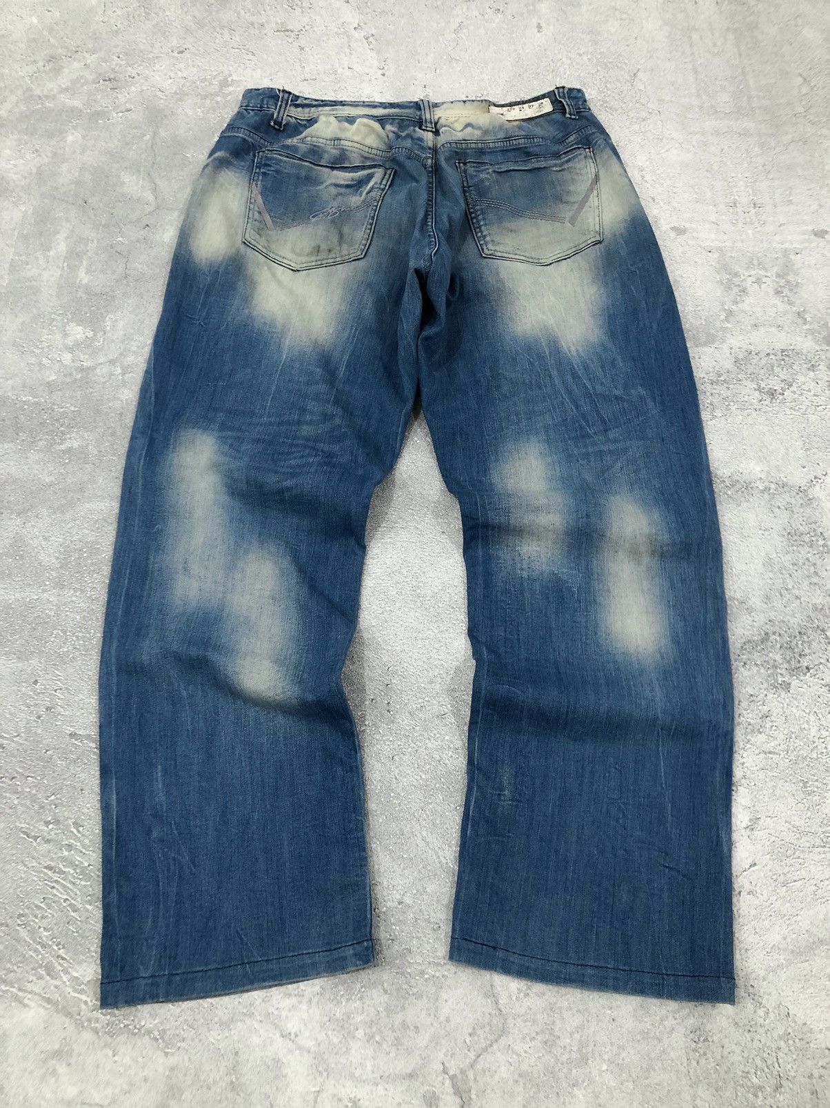 If Six Was Nine × Japanese Brand × Le Grande Bleu (L.G.B.) 2000s Fubu Baggy Faded Dyed Denim Pants Size US 34 / EU 50 - 6 Thumbnail