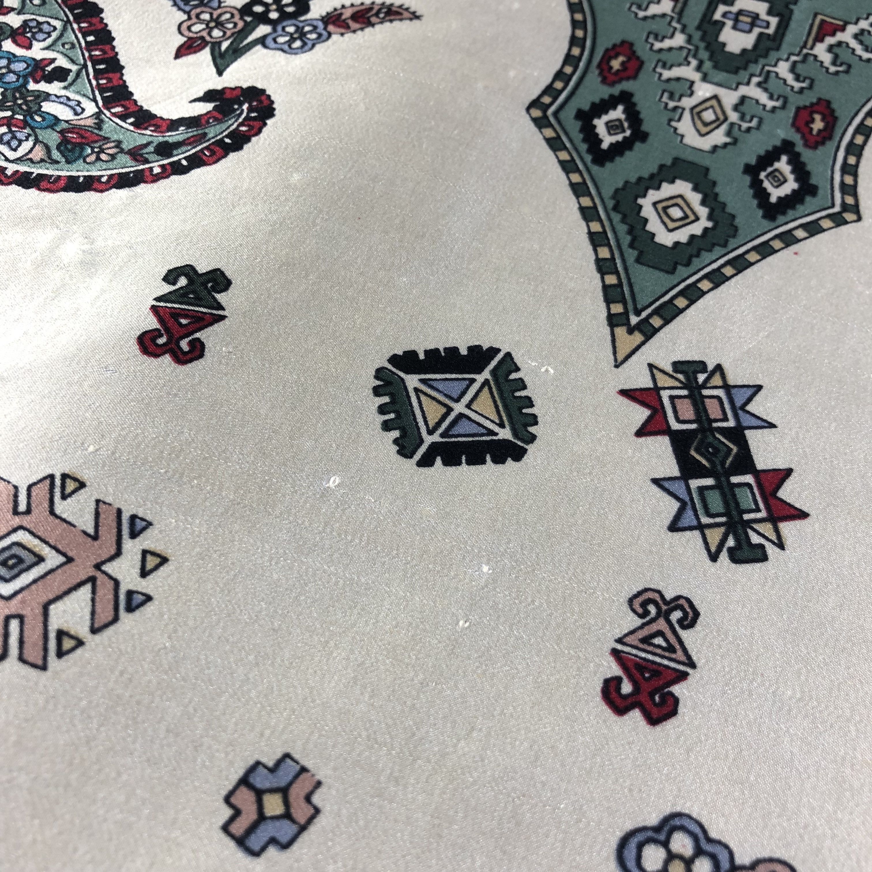 Vintage Native Design Hand Rolled Silk Scarf M688 Size ONE SIZE - 7 Thumbnail