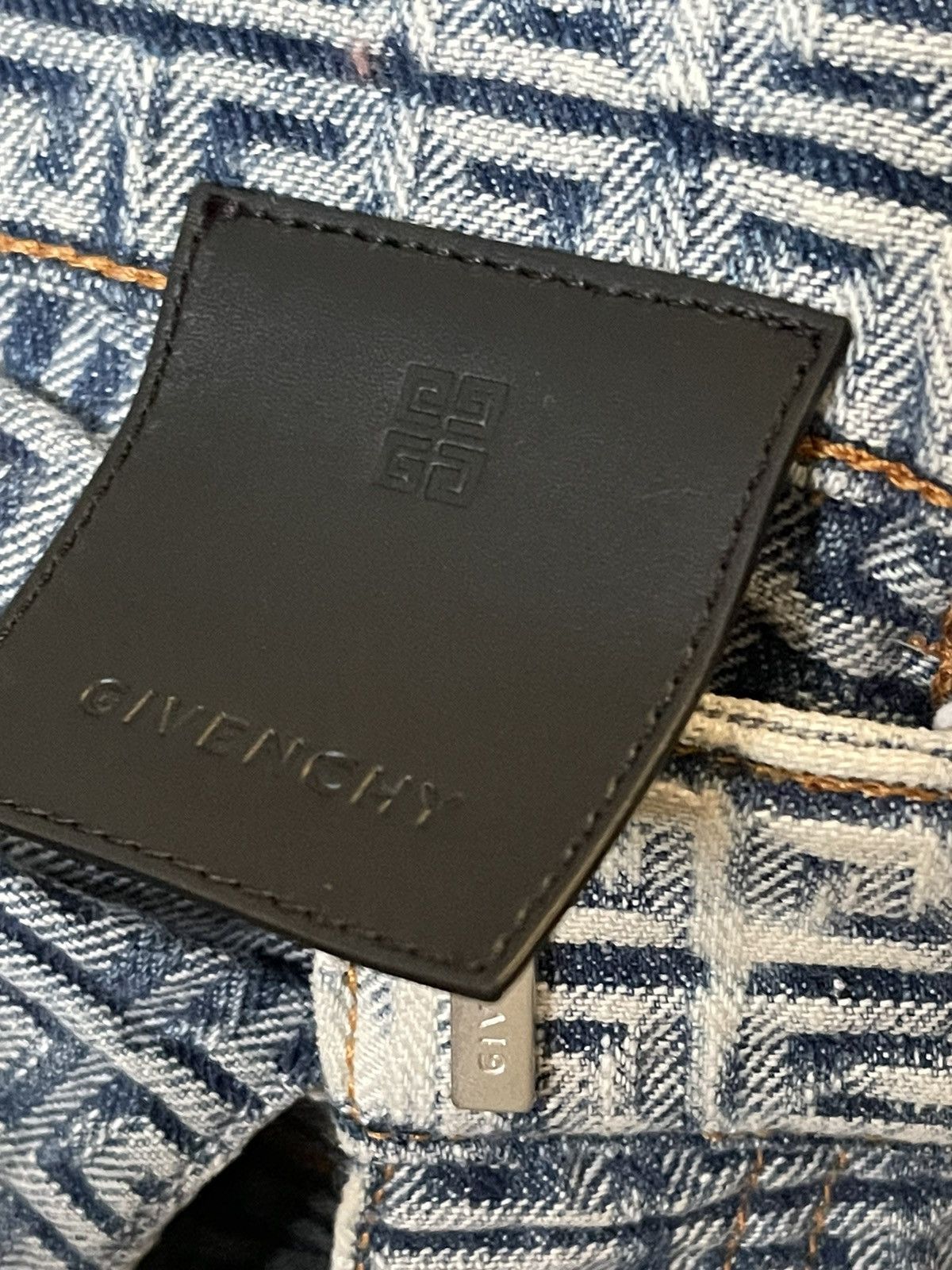 Givenchy Givenchy 4G Jeans size 33 Size US 33 - 7 Thumbnail