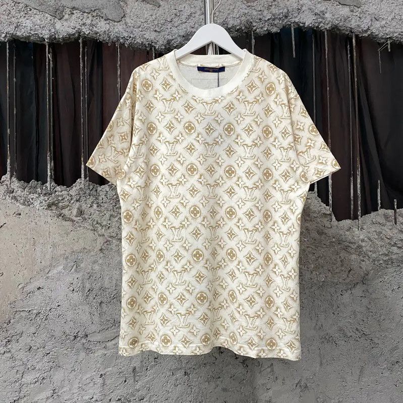 Louis Vuitton Louis Vuitton Summer Beige Cotton Short Sleeve T-Shirt 0089 Size US S / EU 44-46 / 1 - 1 Thumbnail
