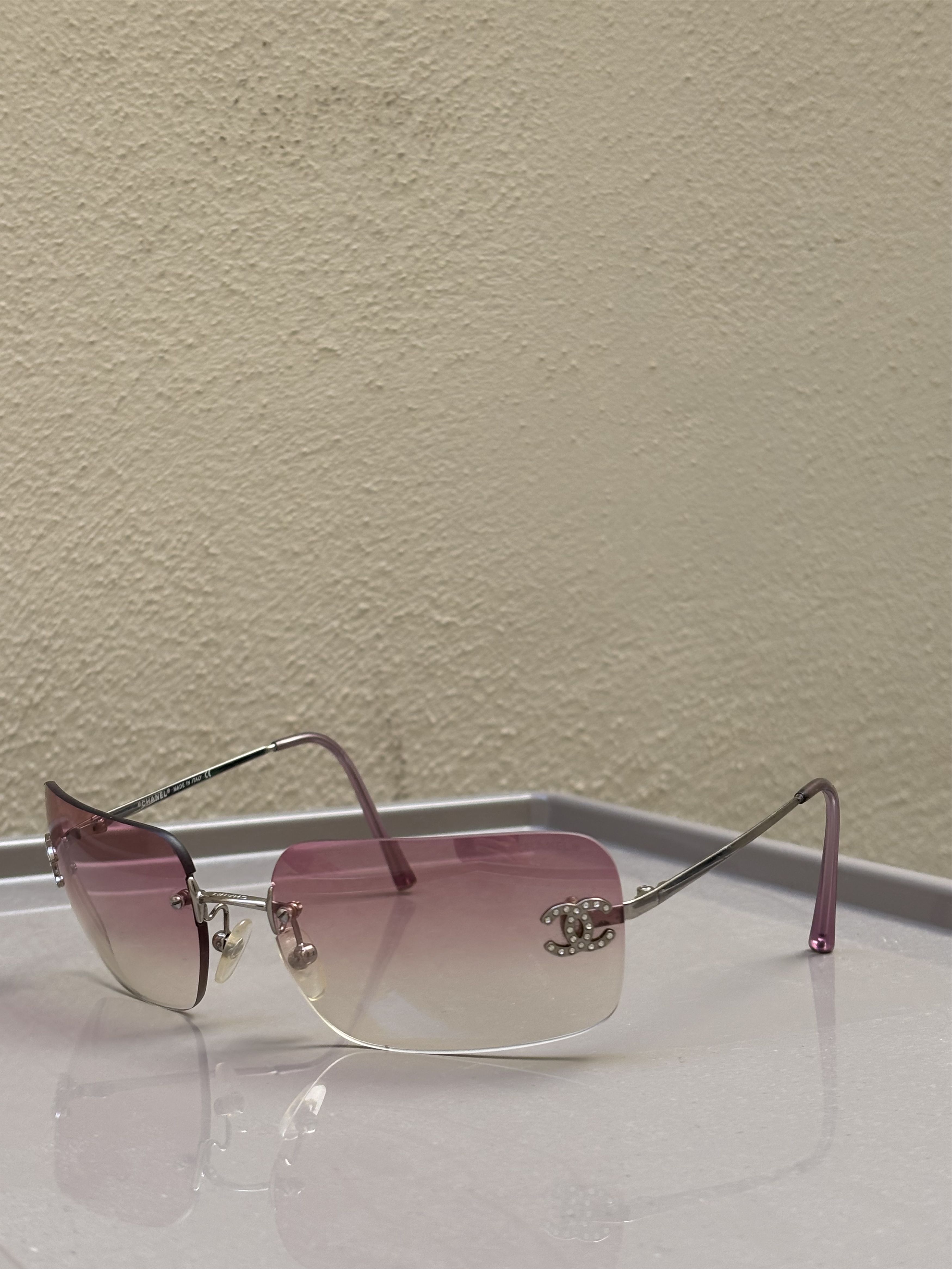 Chanel Chanel Sunglasses 4017 D CC Rhinestone Logo Rimless Size ONE SIZE - 2 Thumbnail