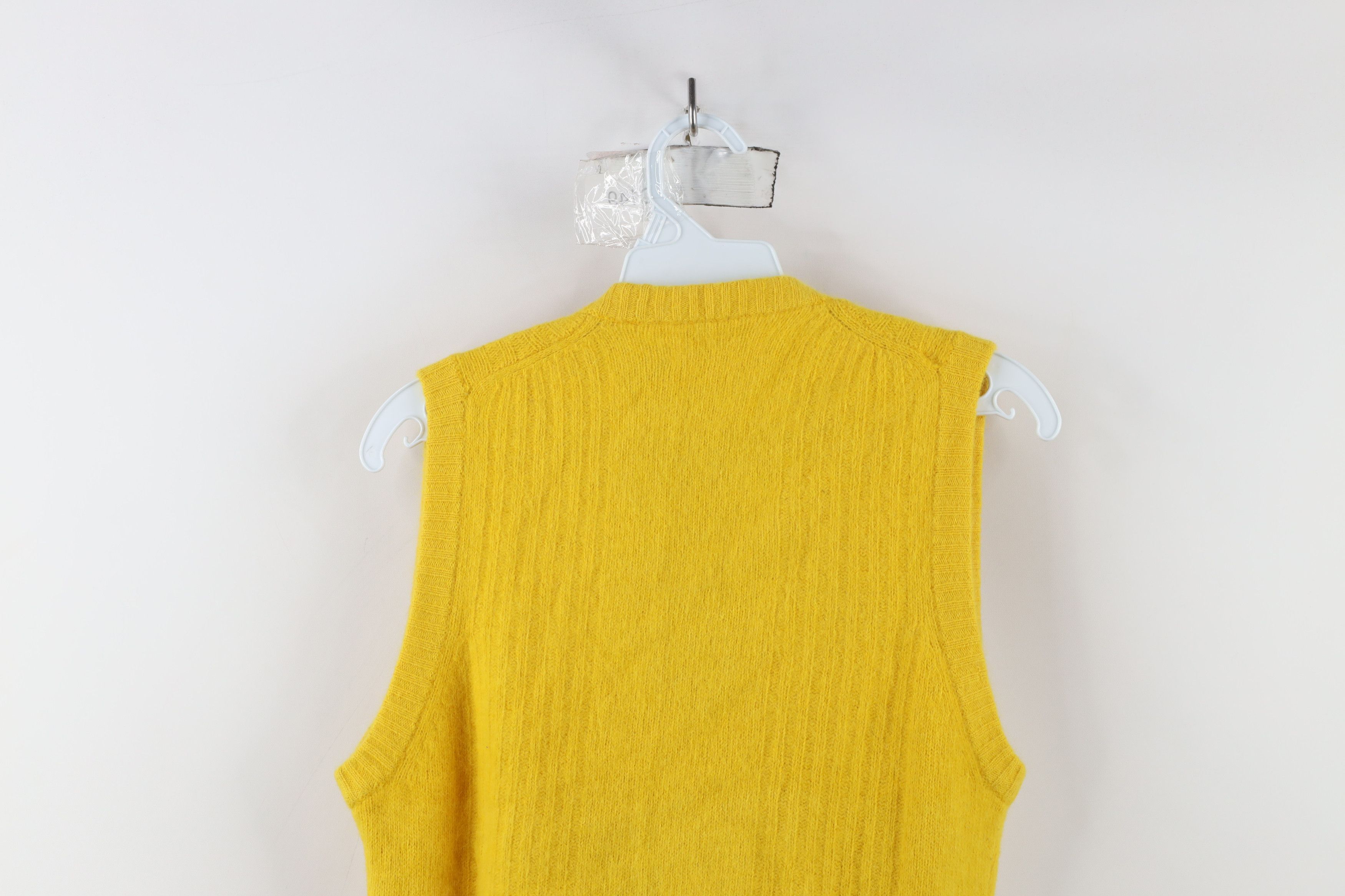 Vintage Vintage 60s Streetwear Lambswool Knit Sweater Vest Yellow Size S / US 4 / IT 40 - 8 Thumbnail