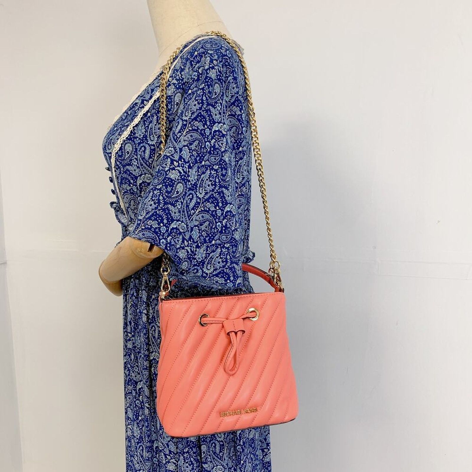 Michael Kors Michael Kors 35T0GU2C0U Suri Small Quilted xbody GRAPEFRUIT Size ONE SIZE - 2 Thumbnail