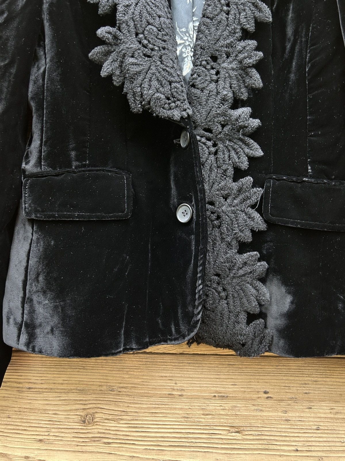Dolce & Gabbana Vintage Dolce & Gabbana Velour Lace Blazer Skirt Set Bundle Size L / US 10 / IT 46 - 4 Thumbnail
