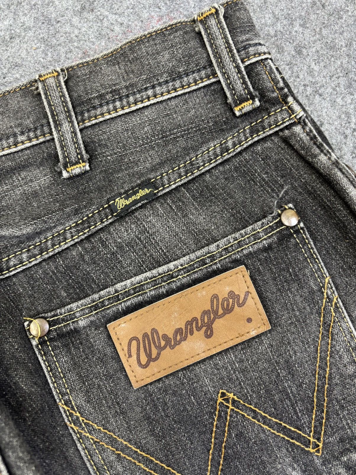 Wrangler 💥90s Style💥Vintage Wrangler Black Wash Fades Denim F866 Size US 32 / EU 48 - 11 Thumbnail