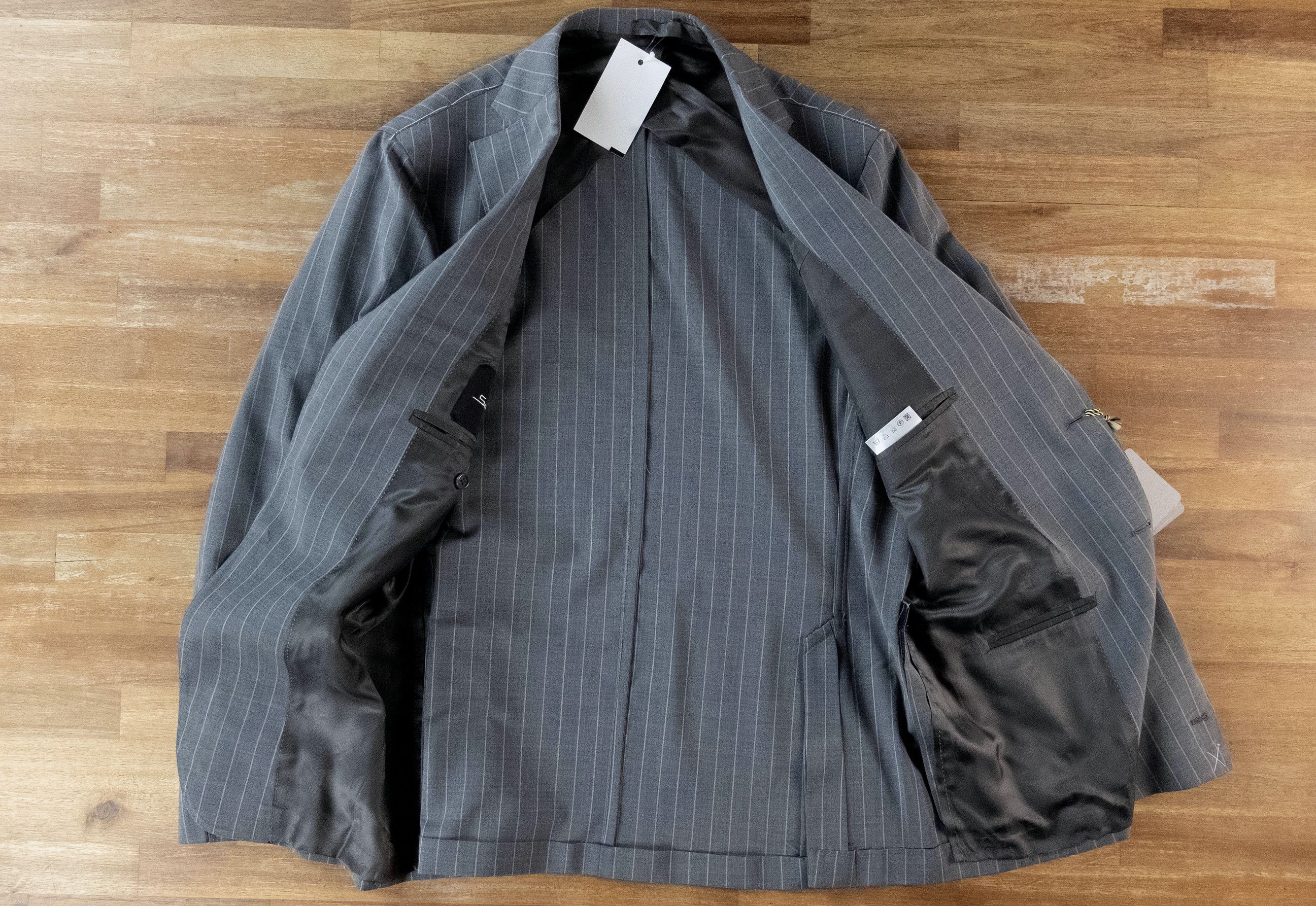 SARTORIO SARTORIO Napoli by Kiton gray striped wool suit 42R Size 42R - 19 Thumbnail