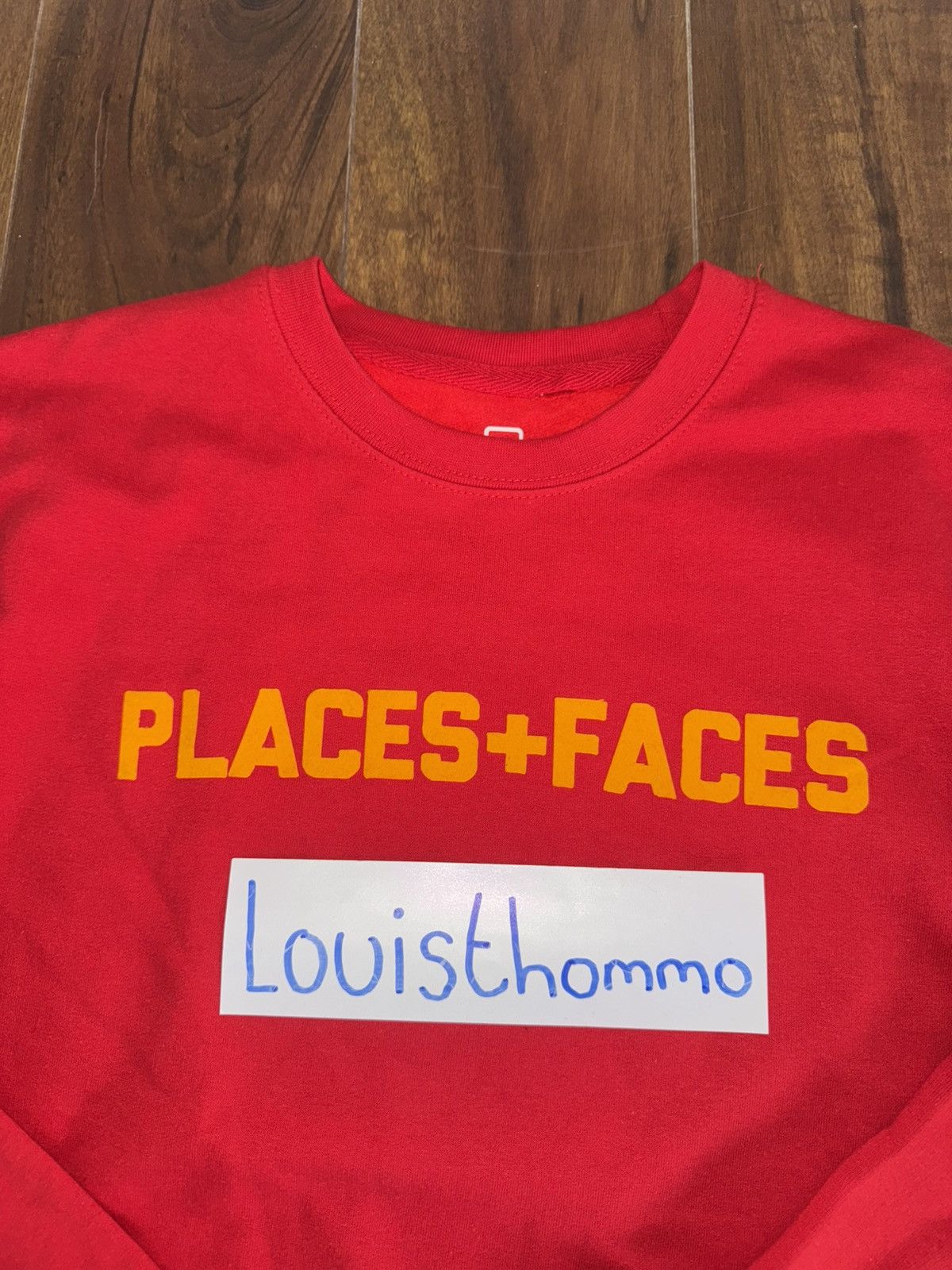 Places + Faces Places Plus Faces Red sweatshirt & zine magazine extra Size US M / EU 48-50 / 2 - 1 Thumbnail