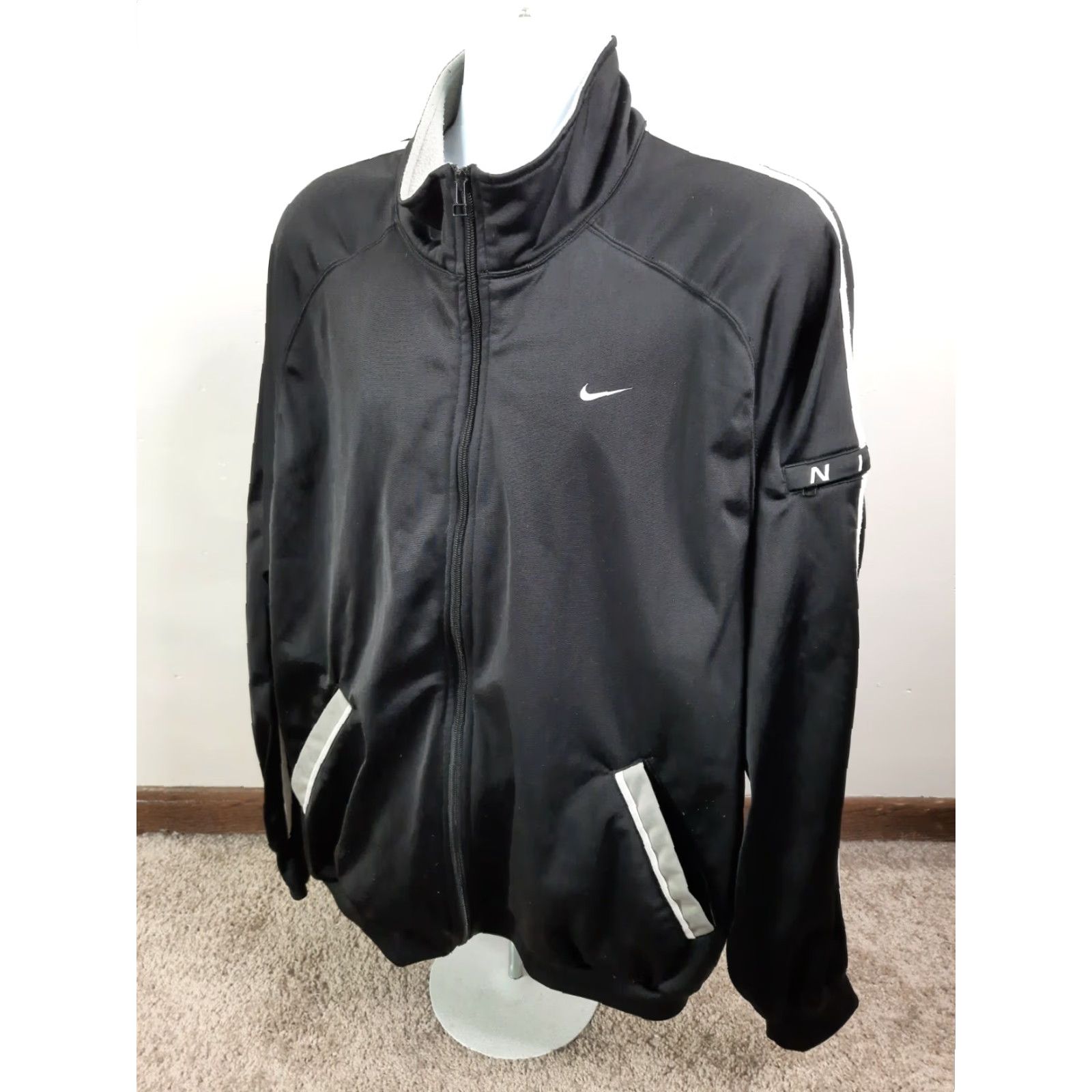Nike VINTAGE Nike Full Zip Mock Neck Sweatshirt XL Black Tag Swoosh 2000s Mens Size US XL / EU 56 / 4 - 3 Thumbnail