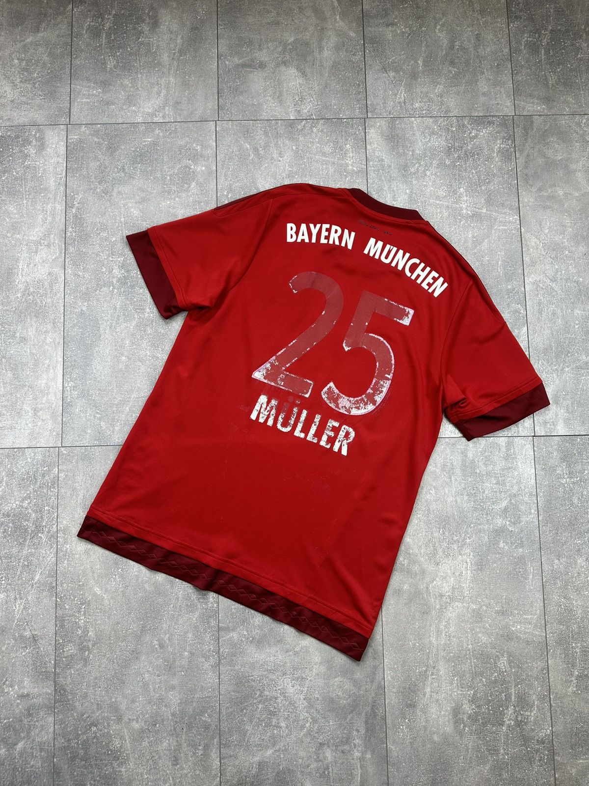 Vintage Adidas FC Bayern Múnchen Muller 25 Bundes Liga Jersey Size US M / EU 48-50 / 2 - 10 Thumbnail