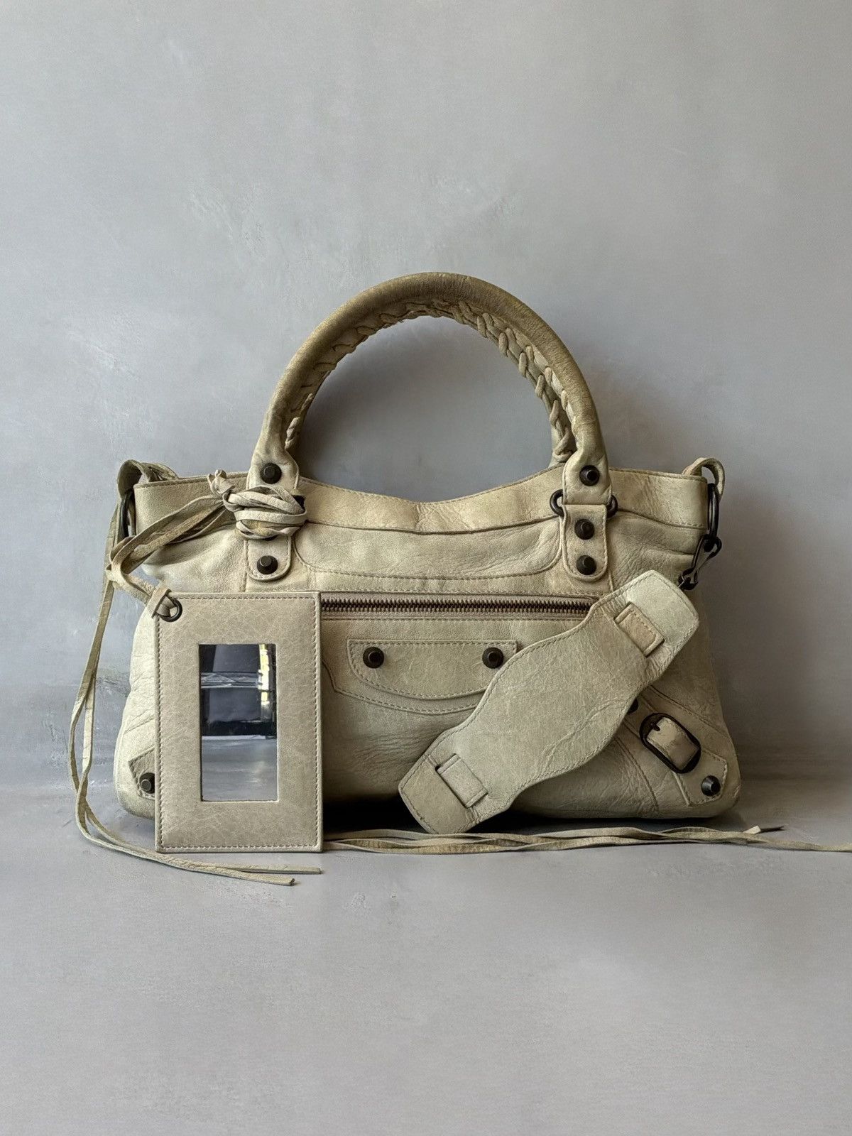 Balenciaga Balenciaga - Le First - Beige Lambskin Bag Size ONE SIZE - 1 Thumbnail