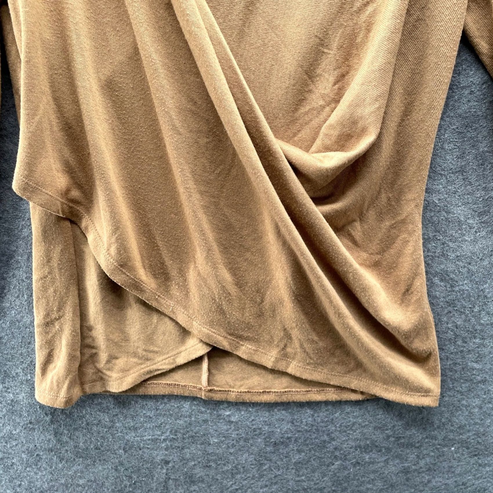 Vintage 1.STATE Sweater Womens S Wrap Front V-Neck Camel Tan Lightweight Size S / US 4 / IT 40 - 4 Thumbnail