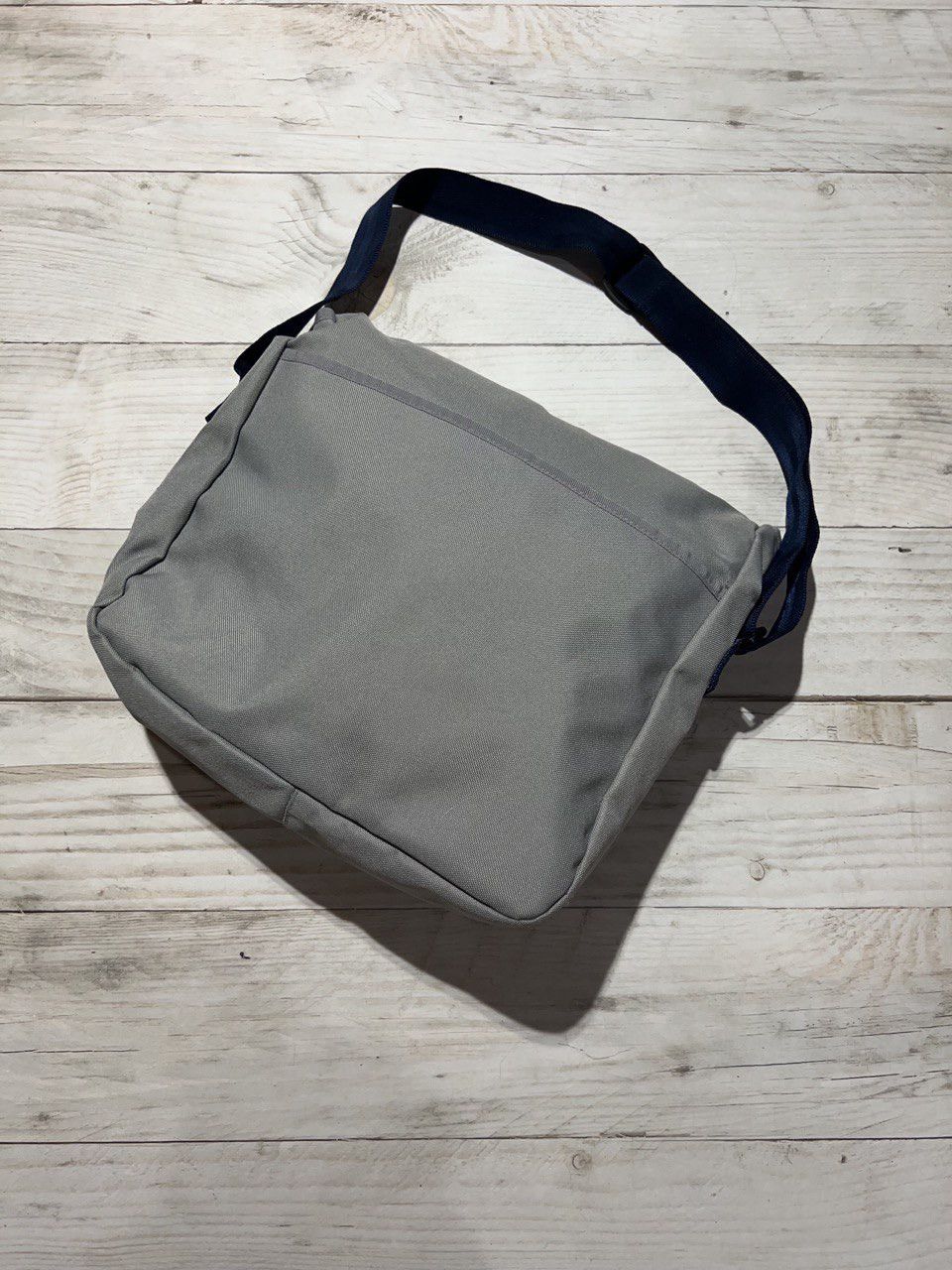 Nike Vintage Nike Messenger Bag Shoulders 90s Gorpcore Size ONE SIZE - 5 Thumbnail