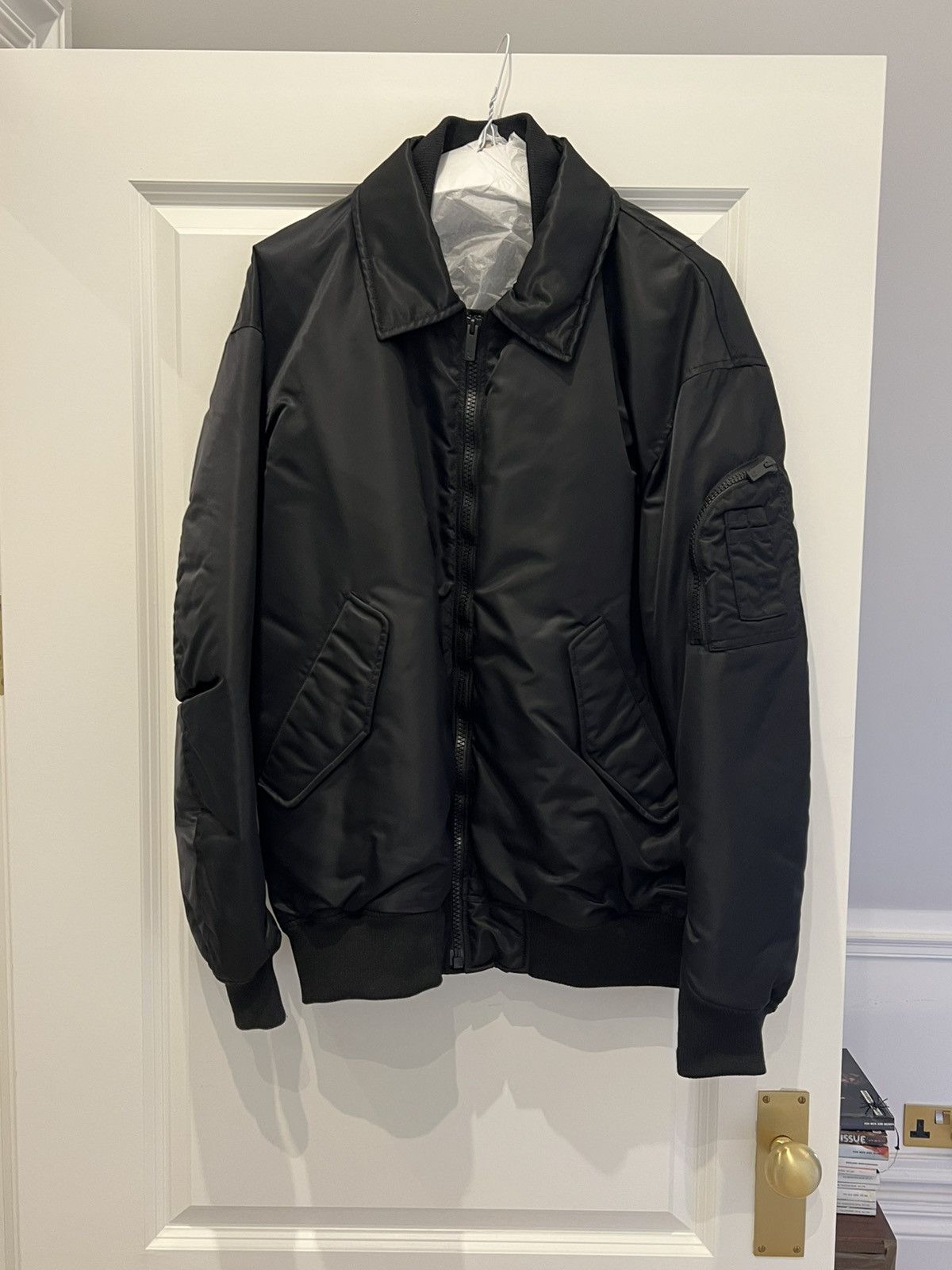 Jil Sander × Uniqlo Jill Sander x Uniqlo Men's MA1 Bomber Jacket (2019) Size M Size US M / EU 48-50 / 2 - 2 Thumbnail