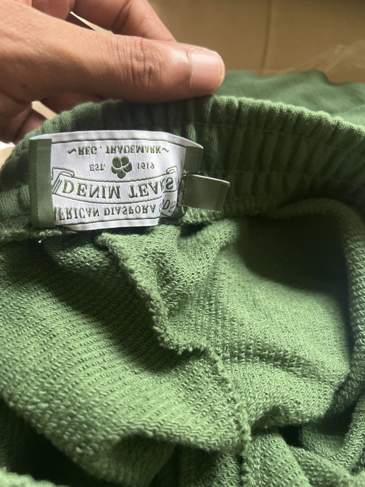 DENIM TEARS The Cotton Wreath Sweatpants Green Sz M Size US 32 / EU 48 - 5 Thumbnail