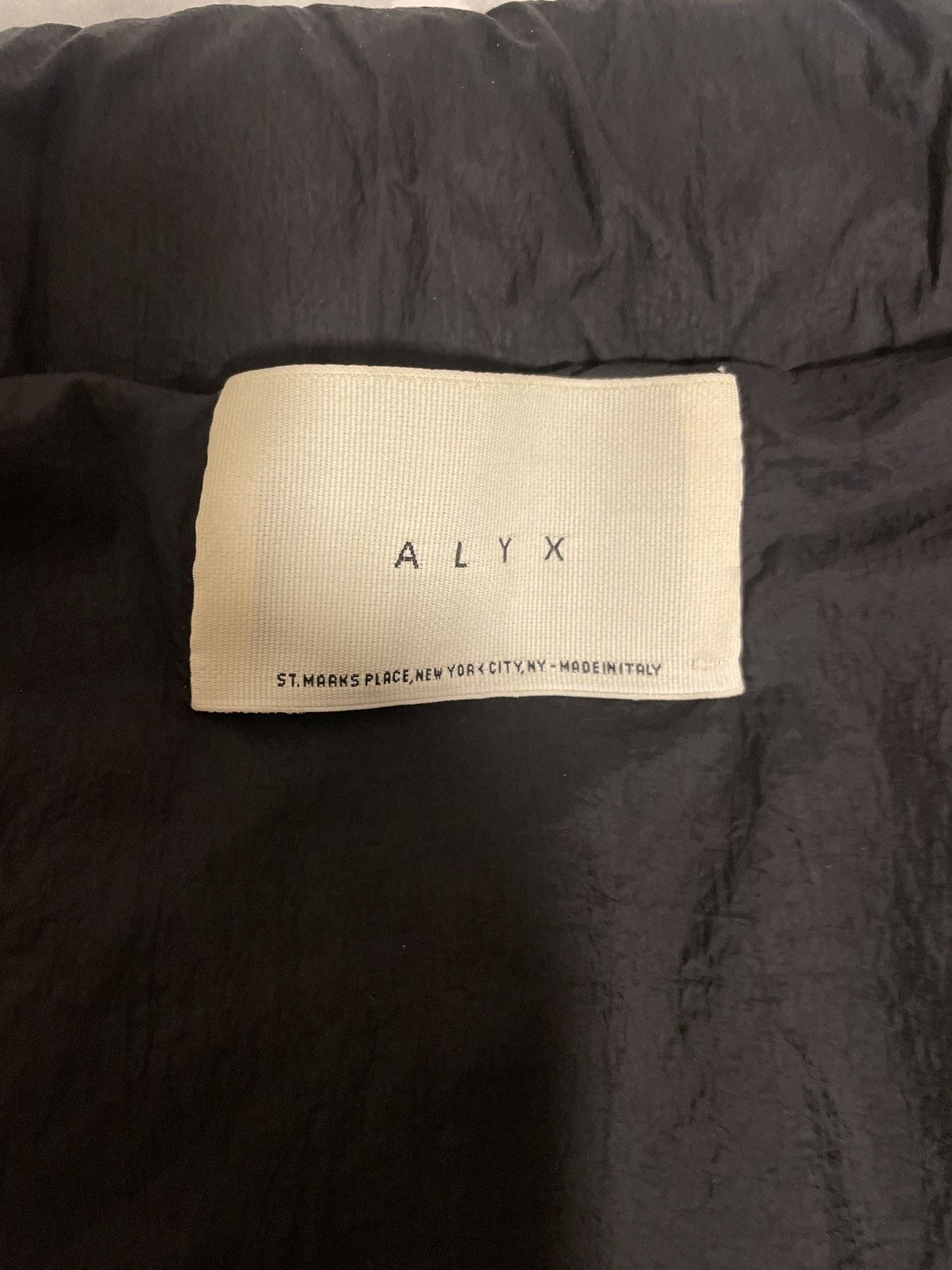 1017 ALYX 9SM 1017 ALYX 9SM ASYMMETRIC PUFFER VEST Size US M / EU 48-50 / 2 - 4 Thumbnail