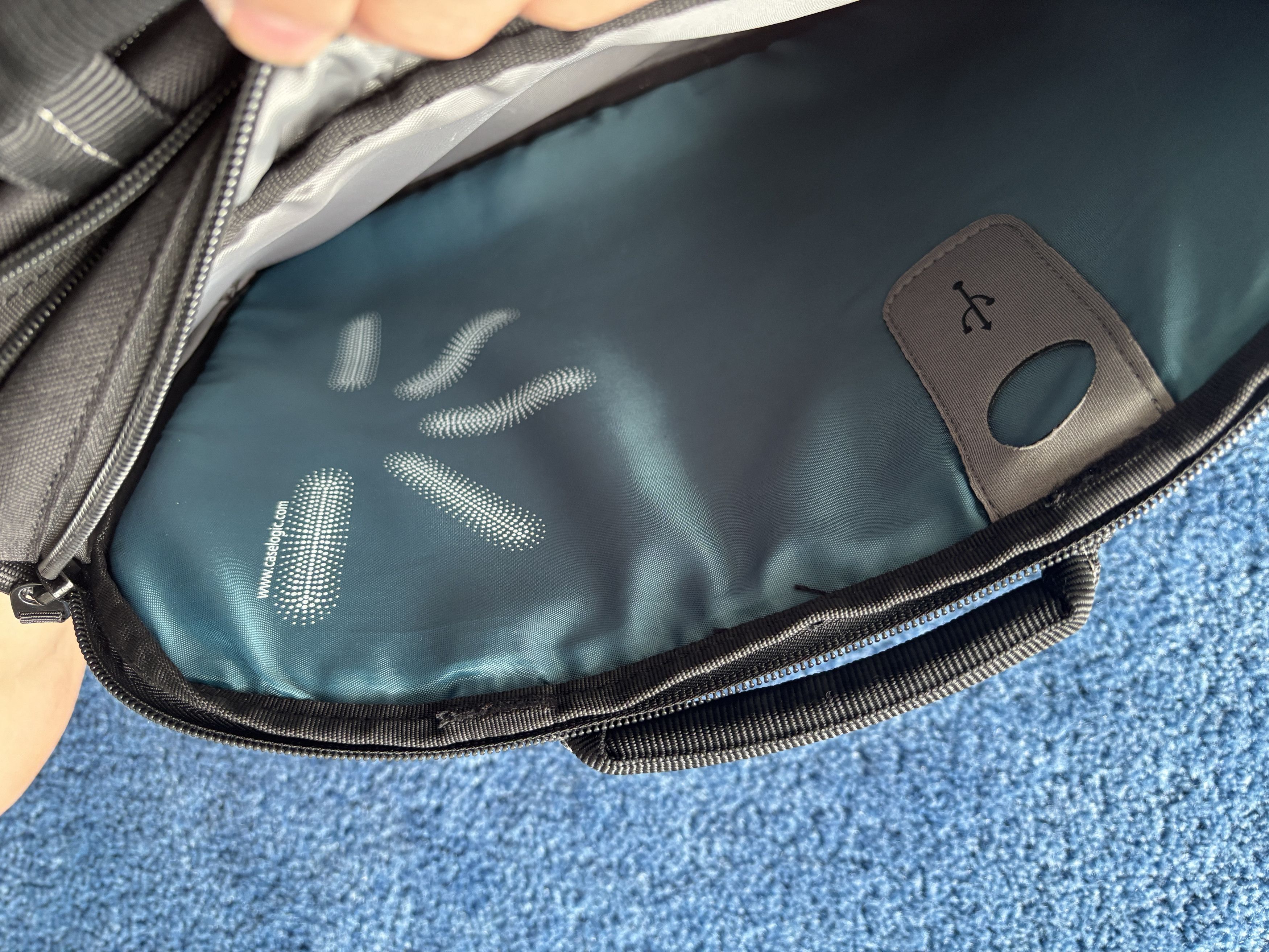 Other y2k/vintage: case logic laptop case Size ONE SIZE - 5 Thumbnail