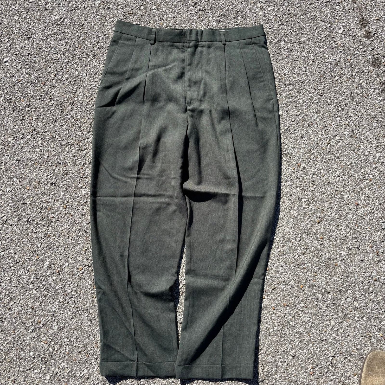 Dockers Green dress pants Size US 36 / EU 52 - 1 Thumbnail