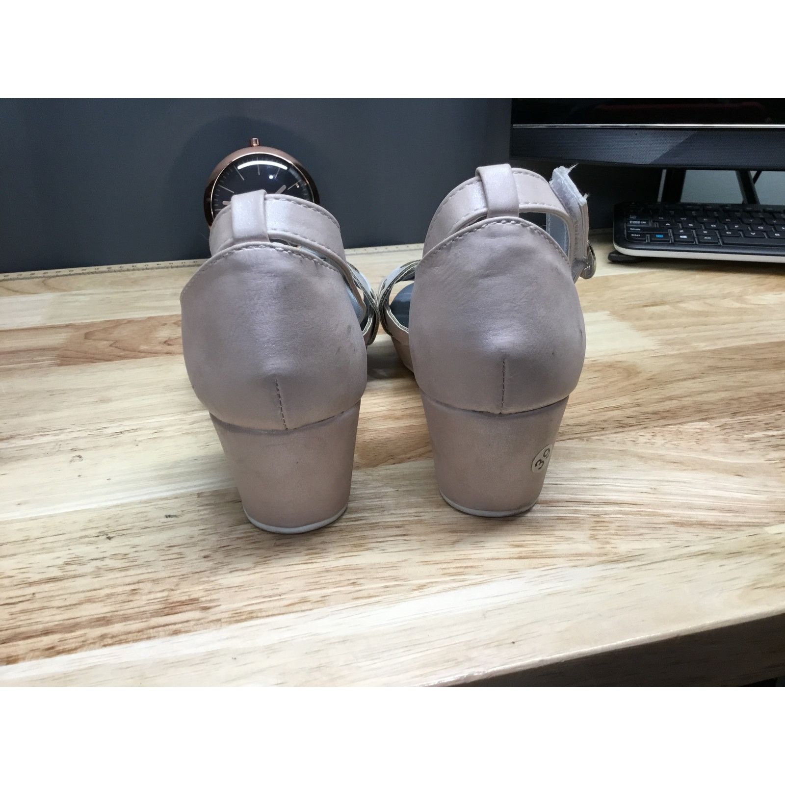 Marc Fisher Marc Fisher Wedge Sandal Kids 5 Pink Ankle Strap Wedge Heel Size US 5 / EU 37 - 3 Thumbnail