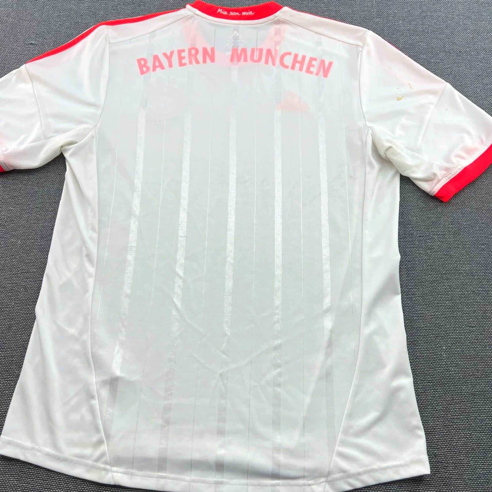 Adidas Bayern Munich 2012 2013 Away Football Jersey Mens L Adidas White Shirt Athletic Jersey Quick Dry Moisture Wicking Football Mens White Size US L / EU 52-54 / 3 - 2 Thumbnail