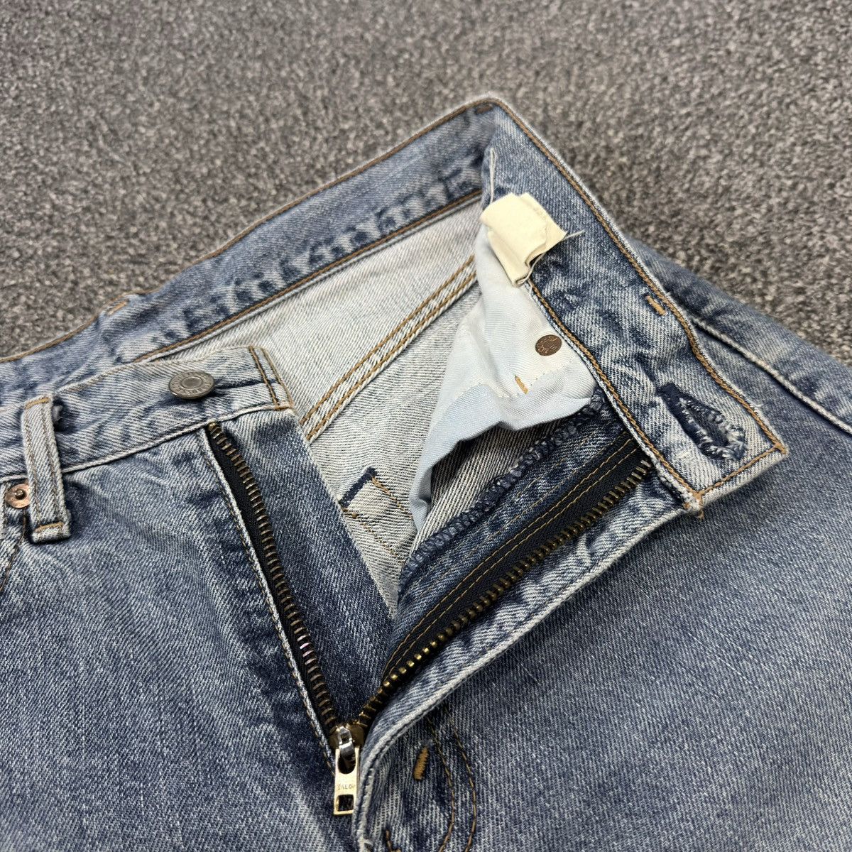 Levi's Vintage Clothing Vintage Big E Levis 502xx Selvedge 80s 90s Faded Aging Denim Size US 29 - 14 Thumbnail
