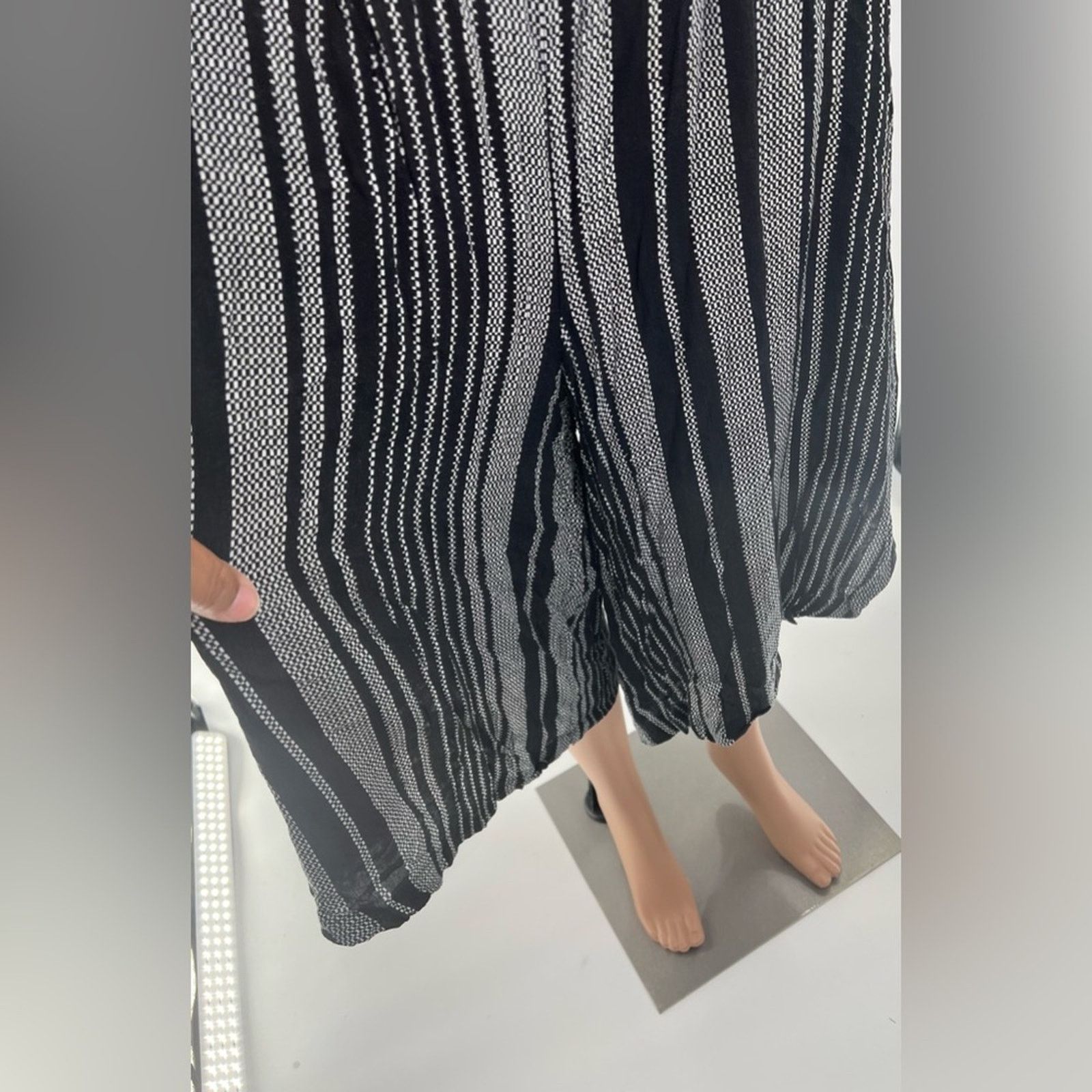 Urban Outfitters Urban Outfitters Silence + Noise Wide Leg Pant Size 6 Size 28" / US 6 / IT 42 - 2 Thumbnail
