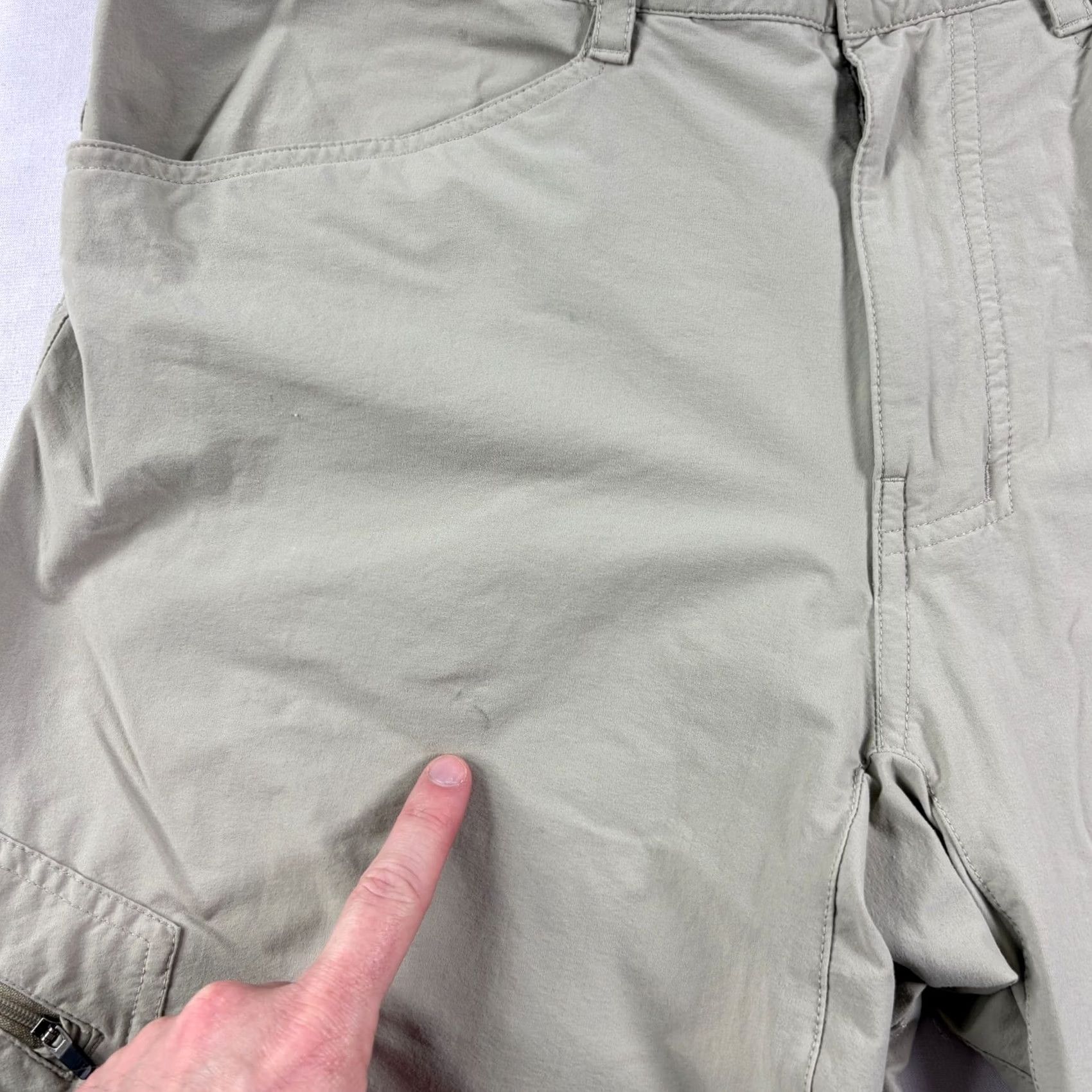 Patagonia Patagonia Shorts Mens 35 Beige Rock Craft Cargo Outdoor Hiking Trail Stretch Shorts Mens Beige Rock Craft Cargo Outdoor Hiking Trail Stretch Size US 35 - 2 Thumbnail