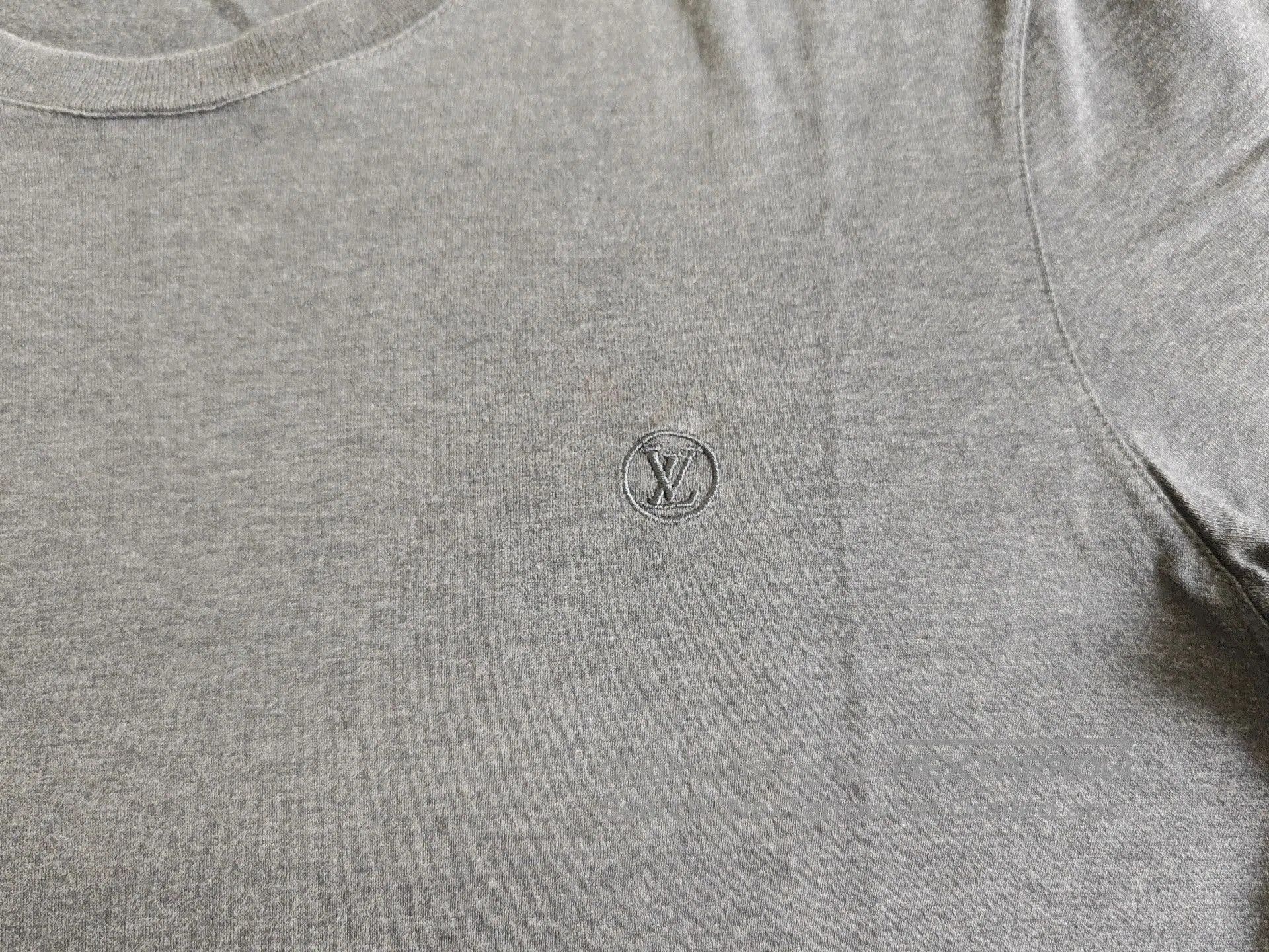 Louis Vuitton Louis Vuitton Men's Short Sleeve T-Shirt. Size US M / EU 48-50 / 2 - 6 Thumbnail