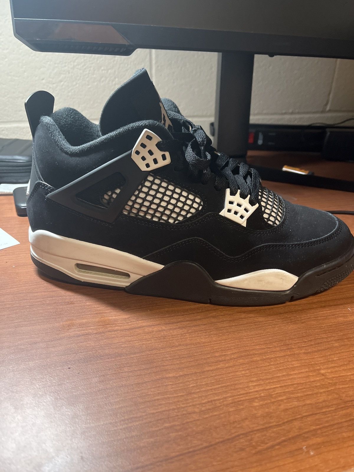 Jordan Brand Jordan 4 white thunder Size US 9 / EU 42 - 5 Thumbnail