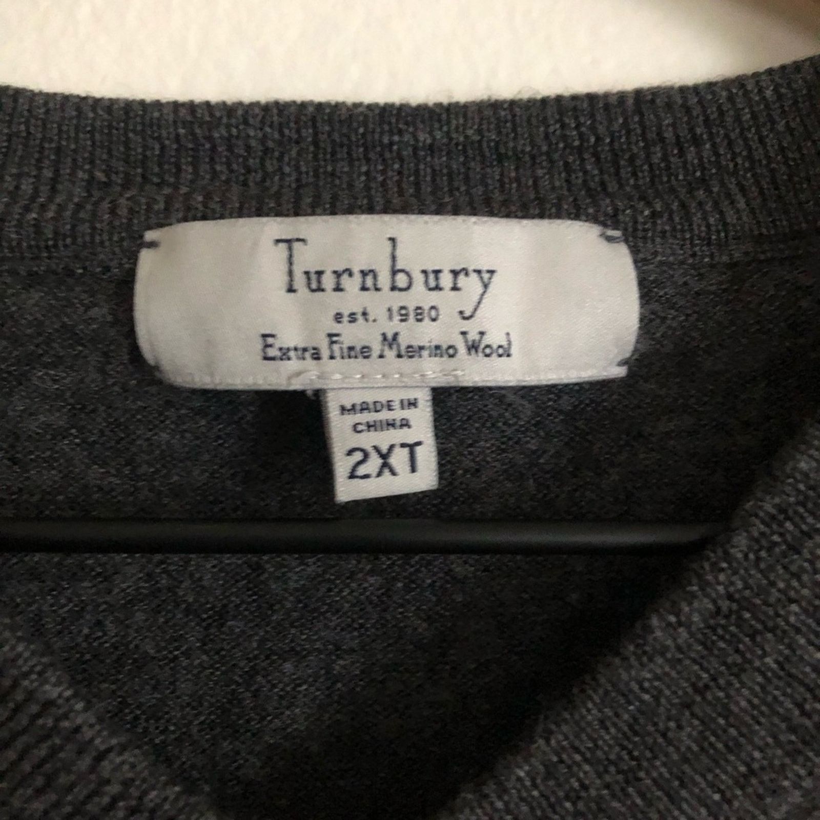 Turnbury Turnbury Extra Fine Merino Wool Dark Gray V-Neck Sweater Size US XXL / EU 58 / 5 - 4 Thumbnail