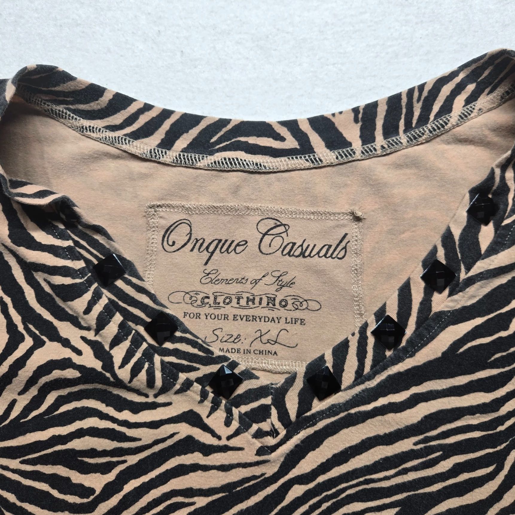 Vintage Onque Casuals Embellished Beads Print Shirt Adult Women XL Brown Womens Size XL / US 12-14 / IT 48-50 - 2 Thumbnail