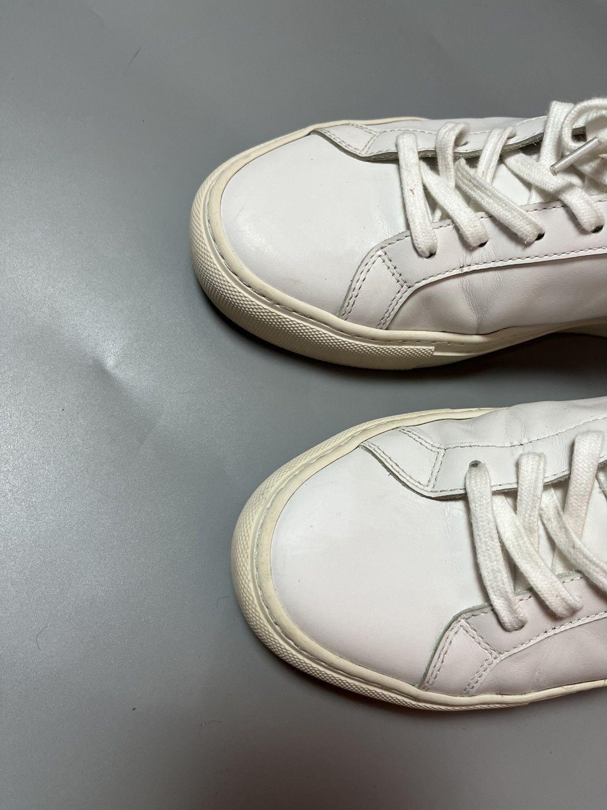 Common Projects Common Projects achilles low white leather sneakers Size US 9 / EU 42 - 4 Thumbnail