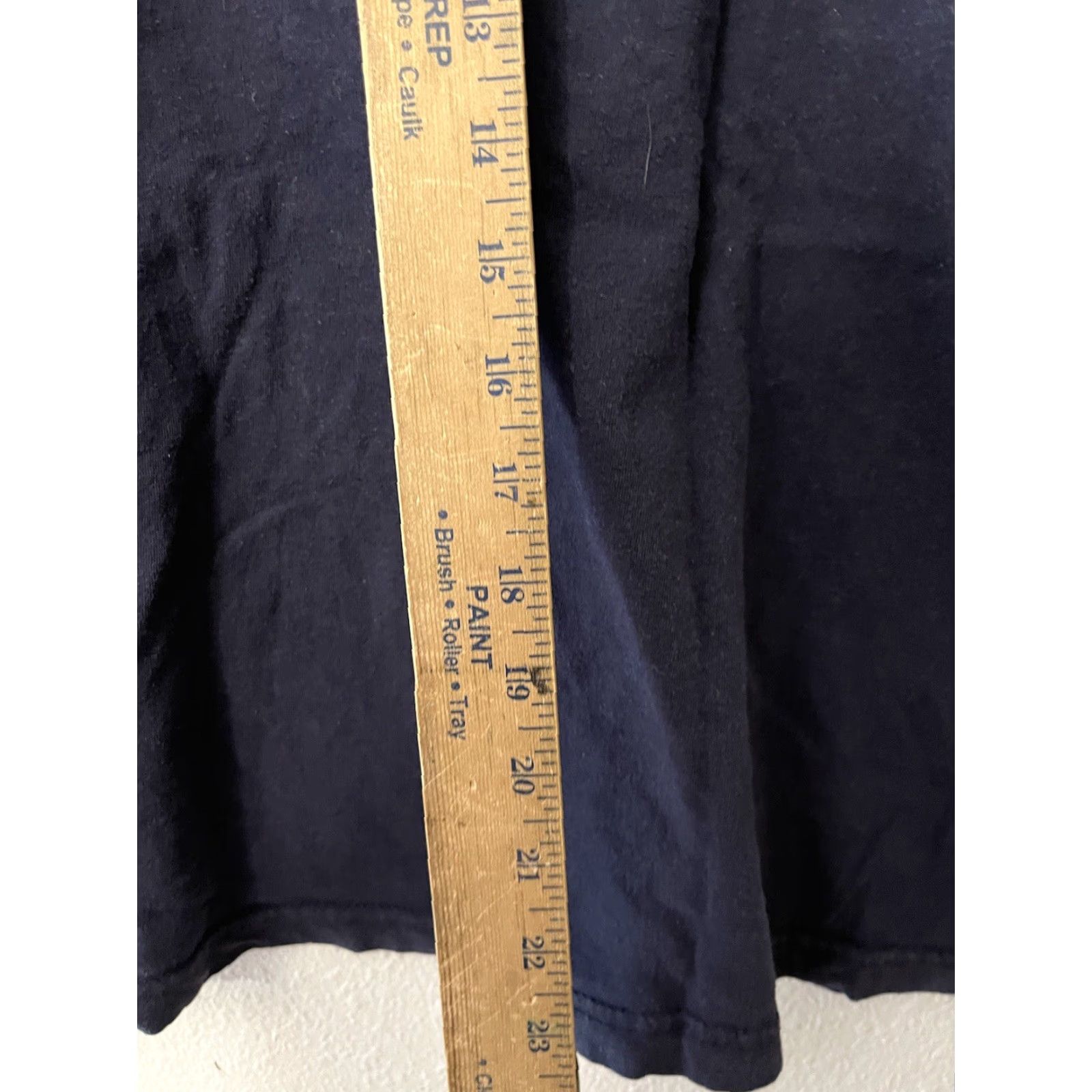 Guess GUESS Women's V-Neck Logo T-Shirt 2XL Navy Blue Graphic Size XXL / US 16-18 / IT 52-54 - 4 Thumbnail