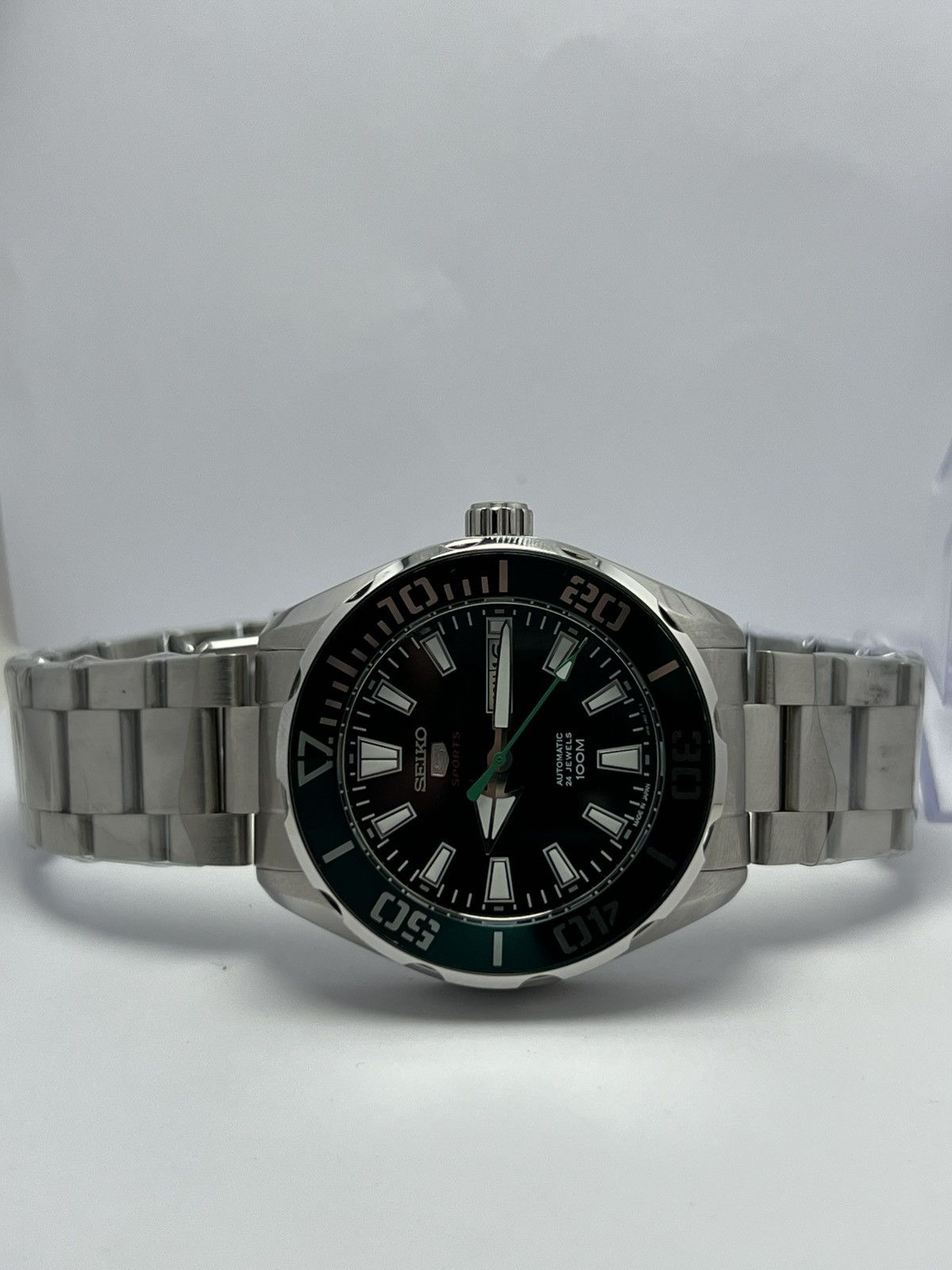 Seiko Seiko Sports Automatic Directional Bazel Day/Date Japan Size 44 - 12 Thumbnail