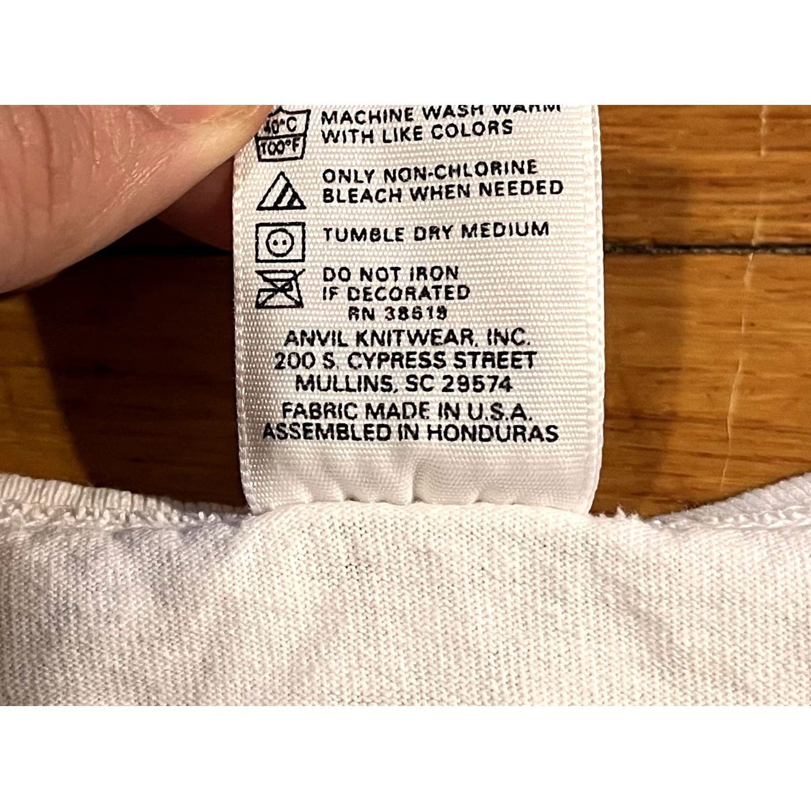 Anvil VINTAGE Anvil Tank Top White Men’s Large Polo? (No, use Nike? Wait) Size US L / EU 52-54 / 3 - 5 Thumbnail