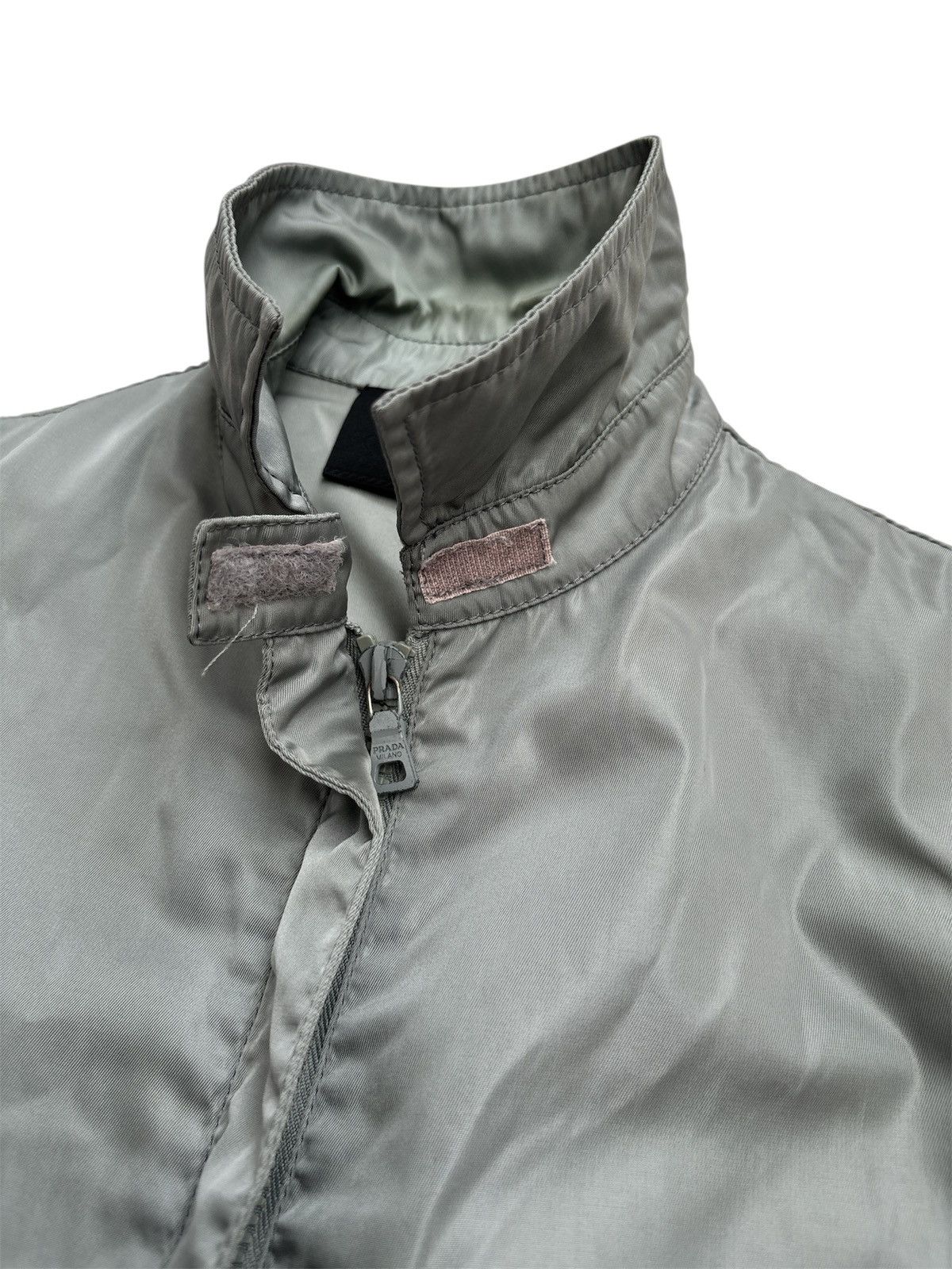 Prada 1990s Vintage Silver Nylon Jacket Size US S / EU 44-46 / 1 - 4 Thumbnail